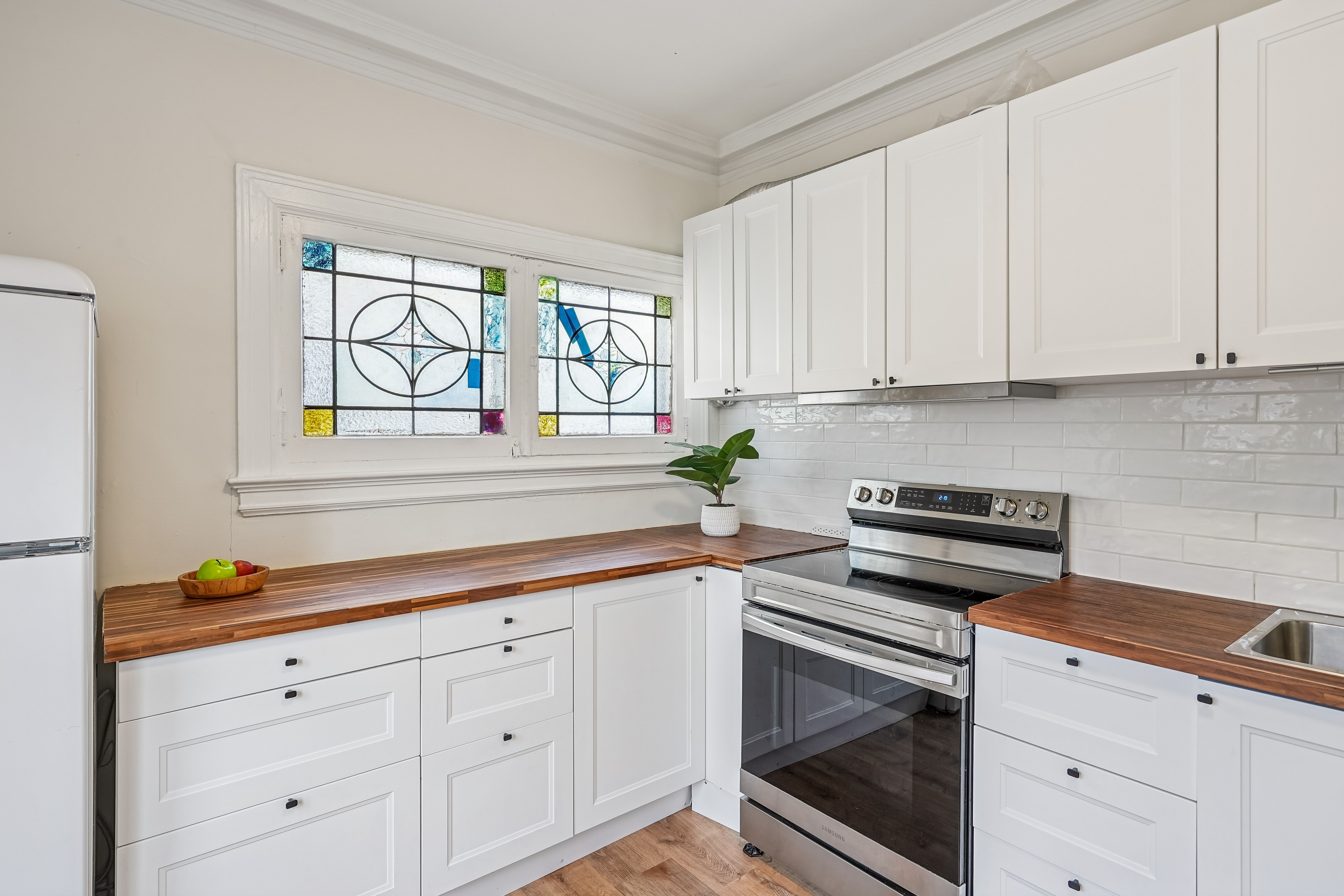 519-523 Westminster Avenue 