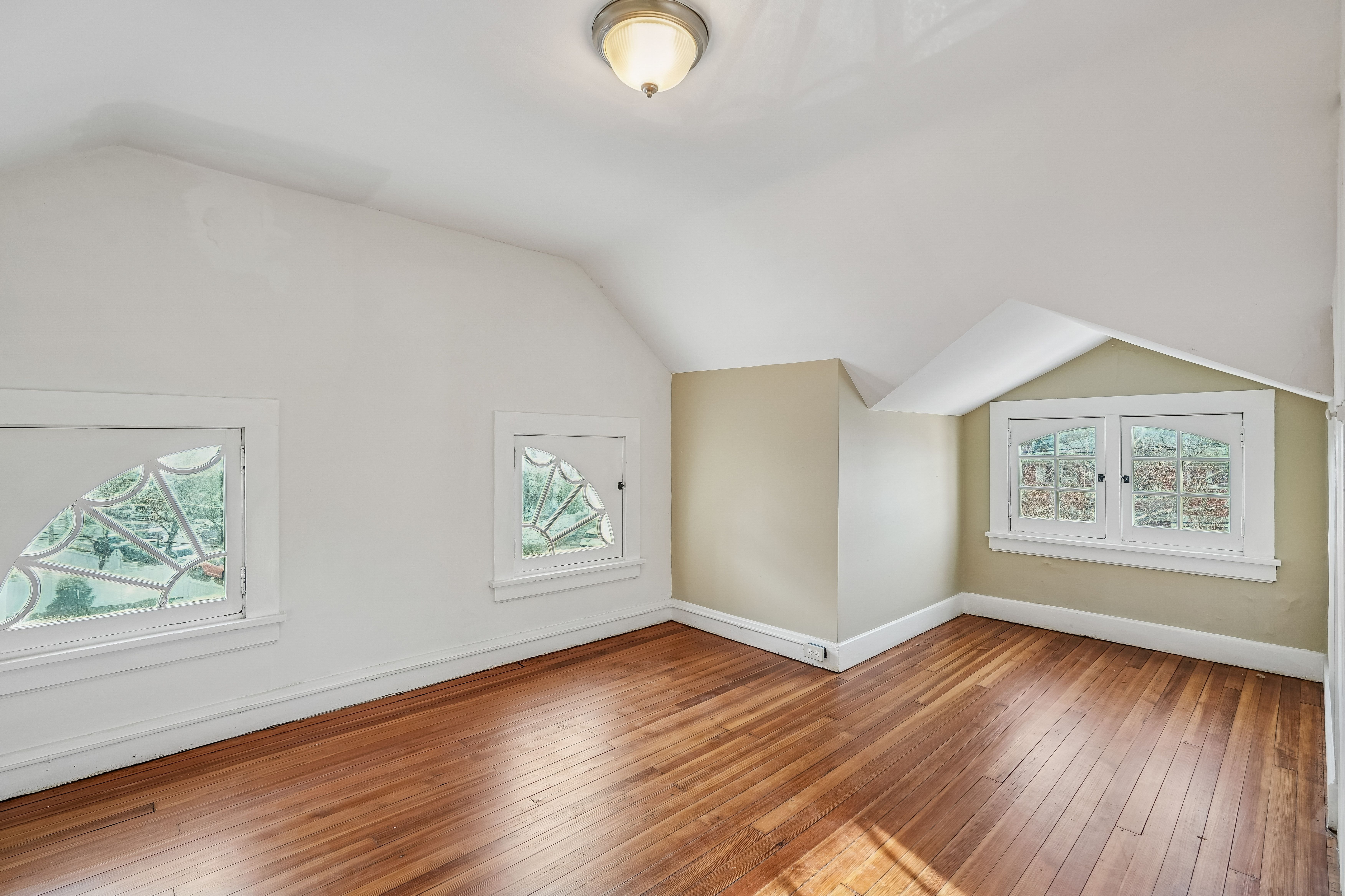 519-523 Westminster Avenue 