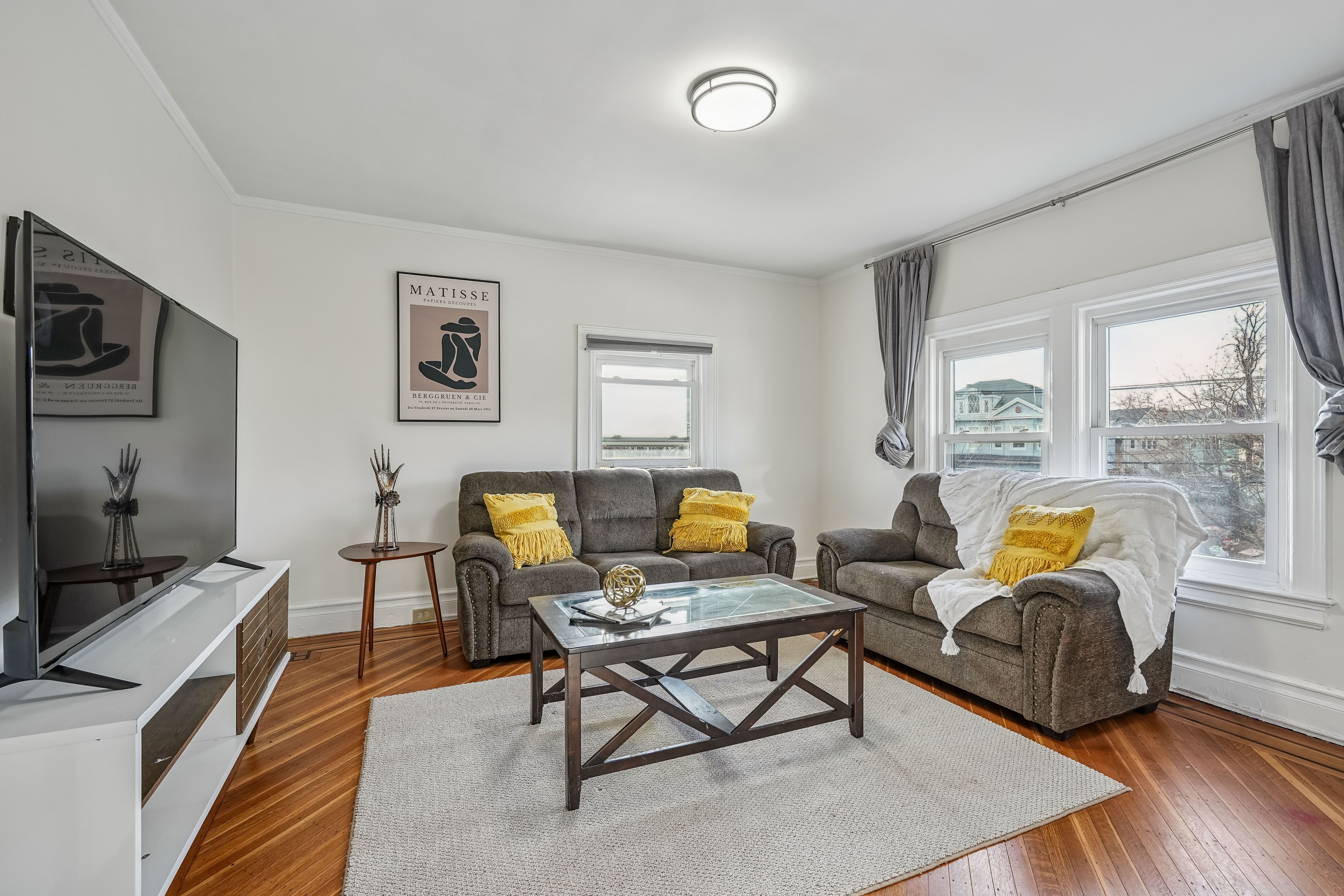 519-523 Westminster Avenue 