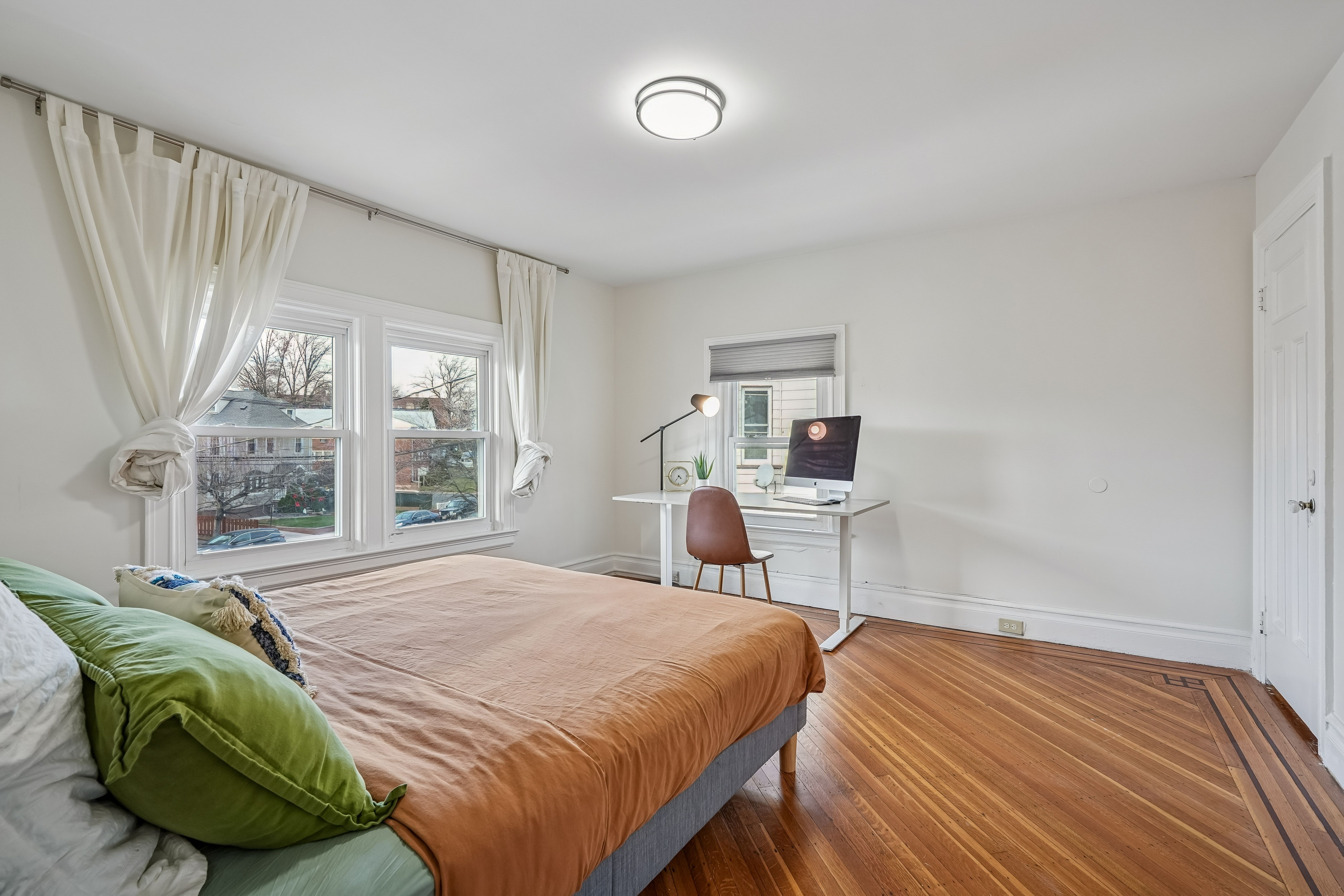 519-523 Westminster Avenue 