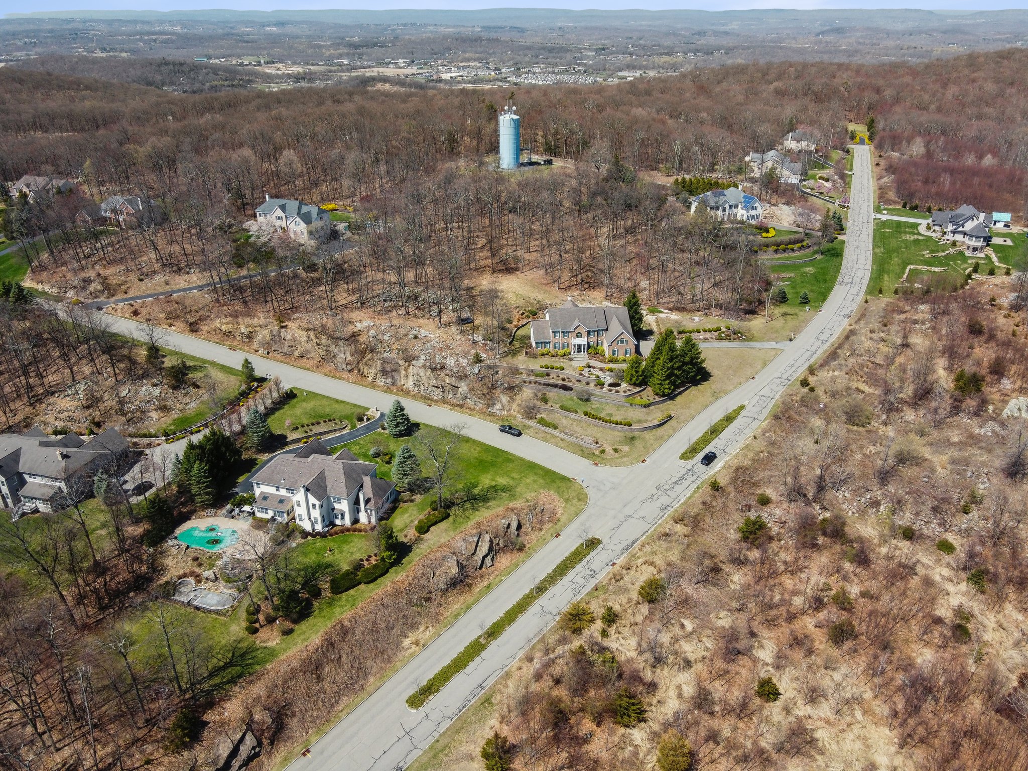 8 Triple Crown Drive 