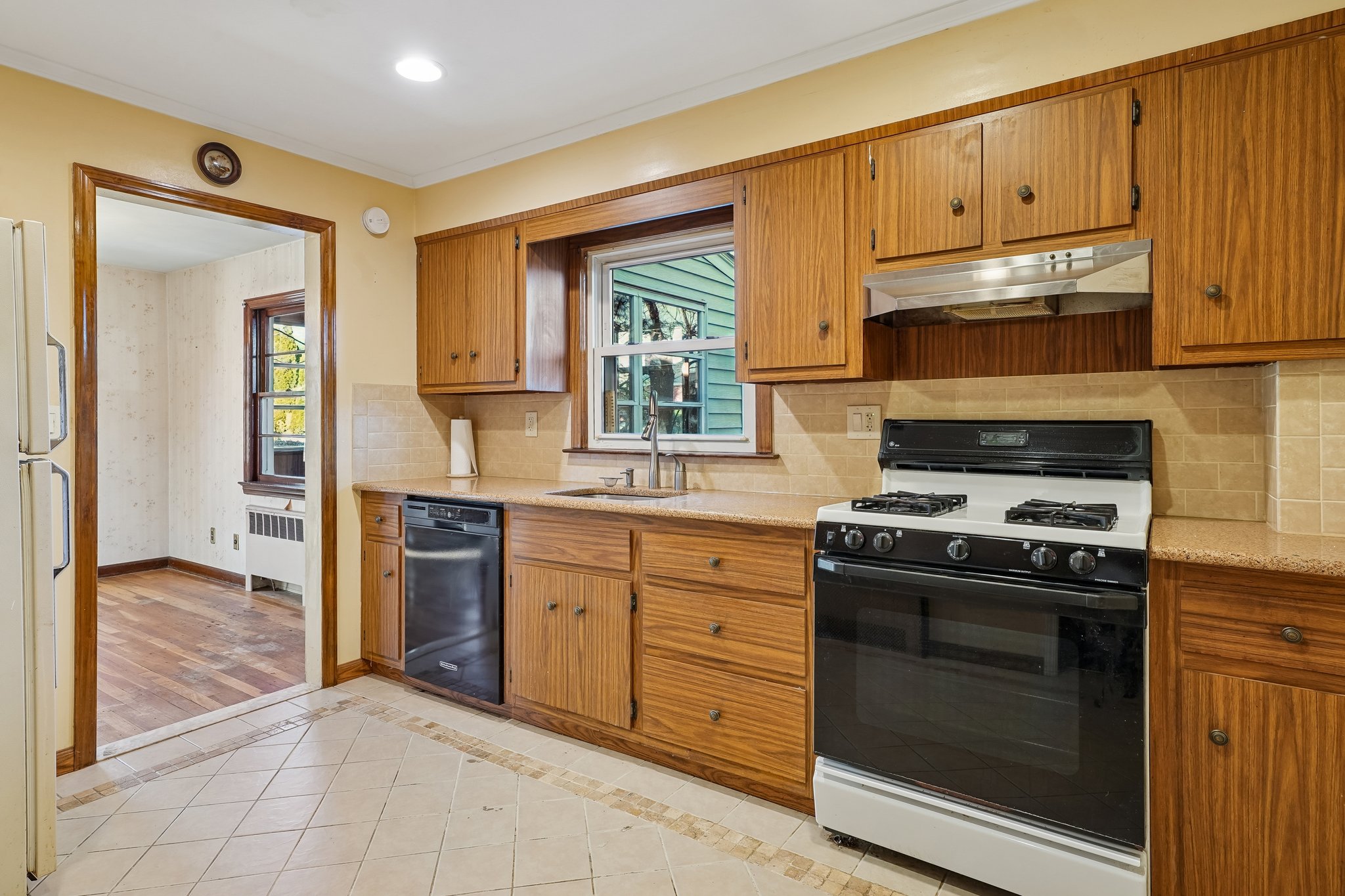 404 Burroughs Terrace 