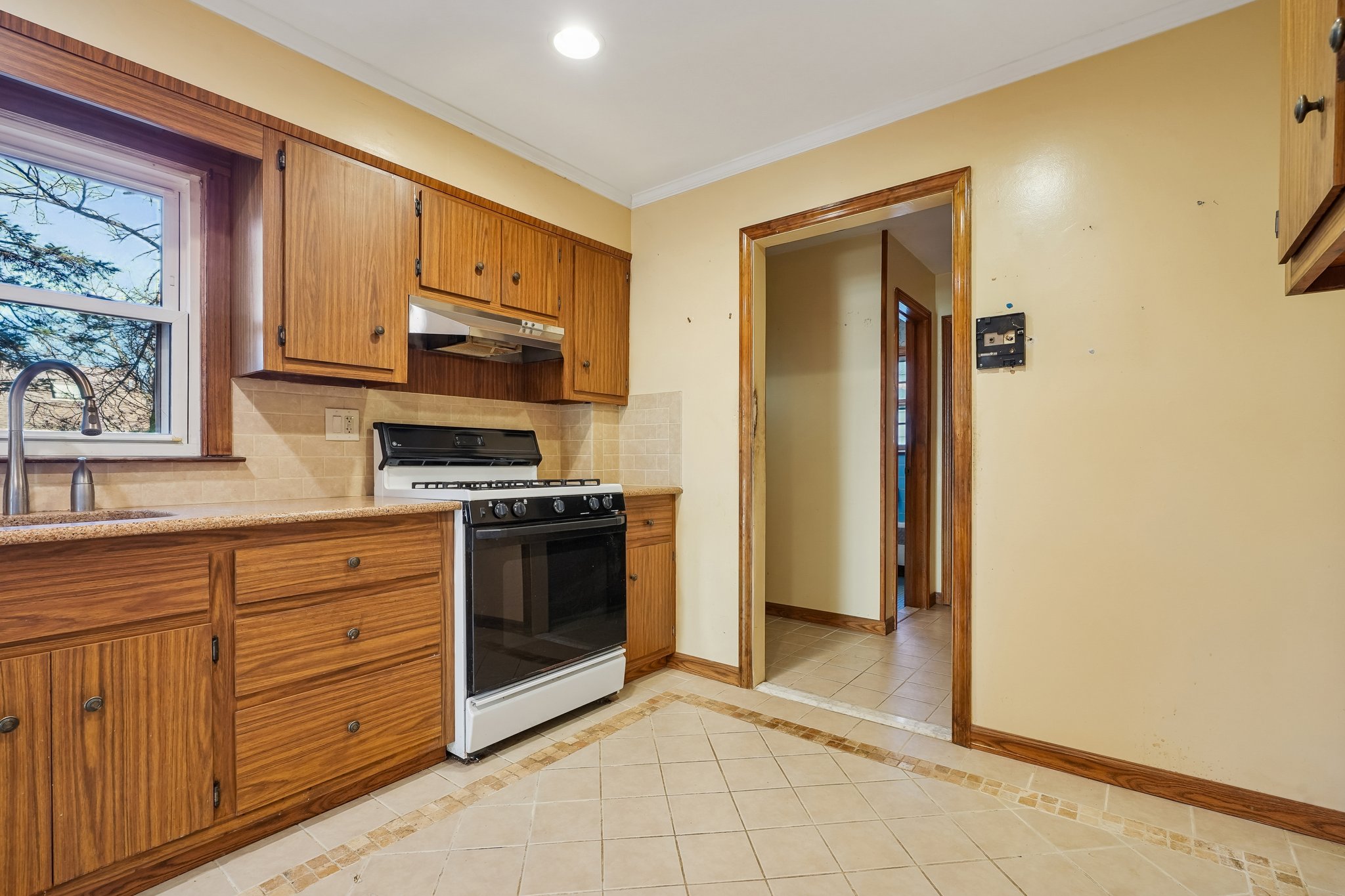 404 Burroughs Terrace 