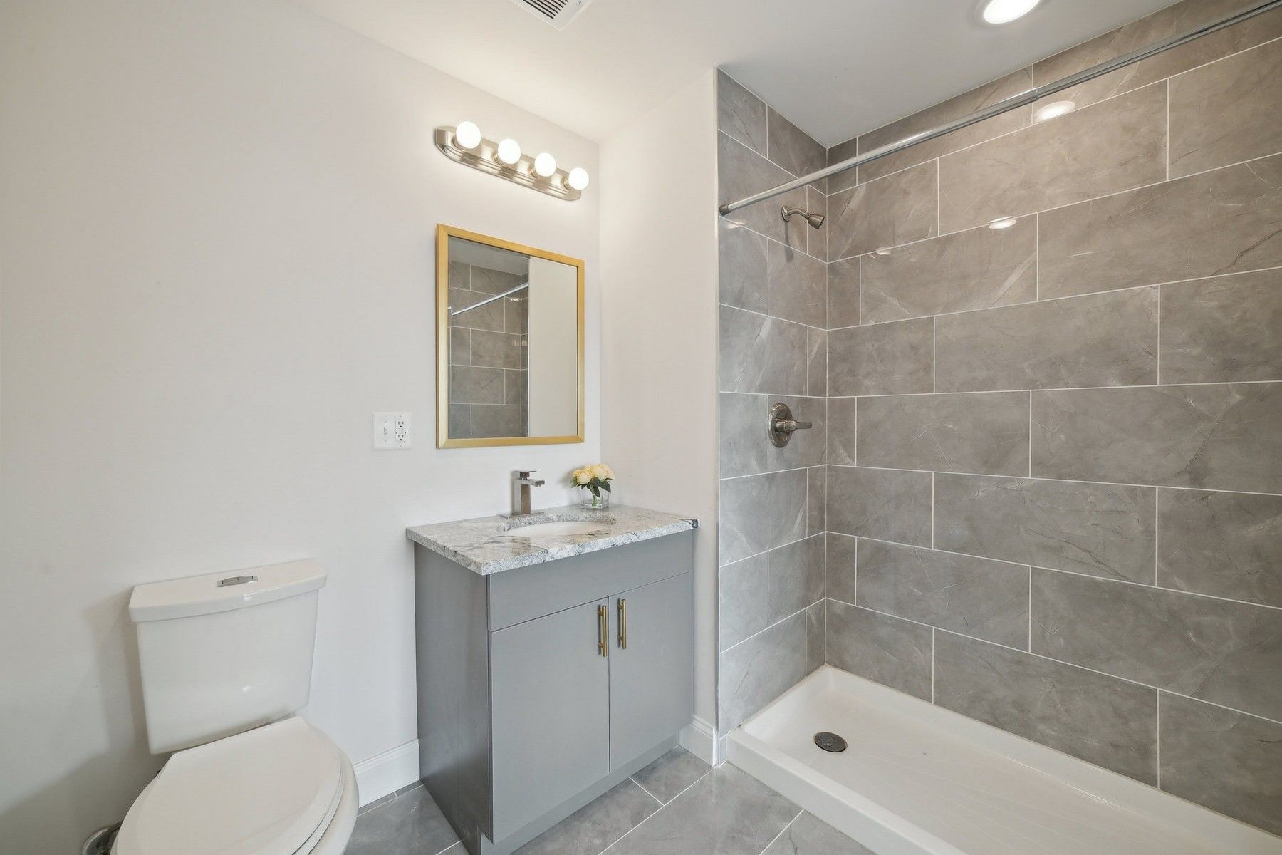 45 S Grove St Unit# 232