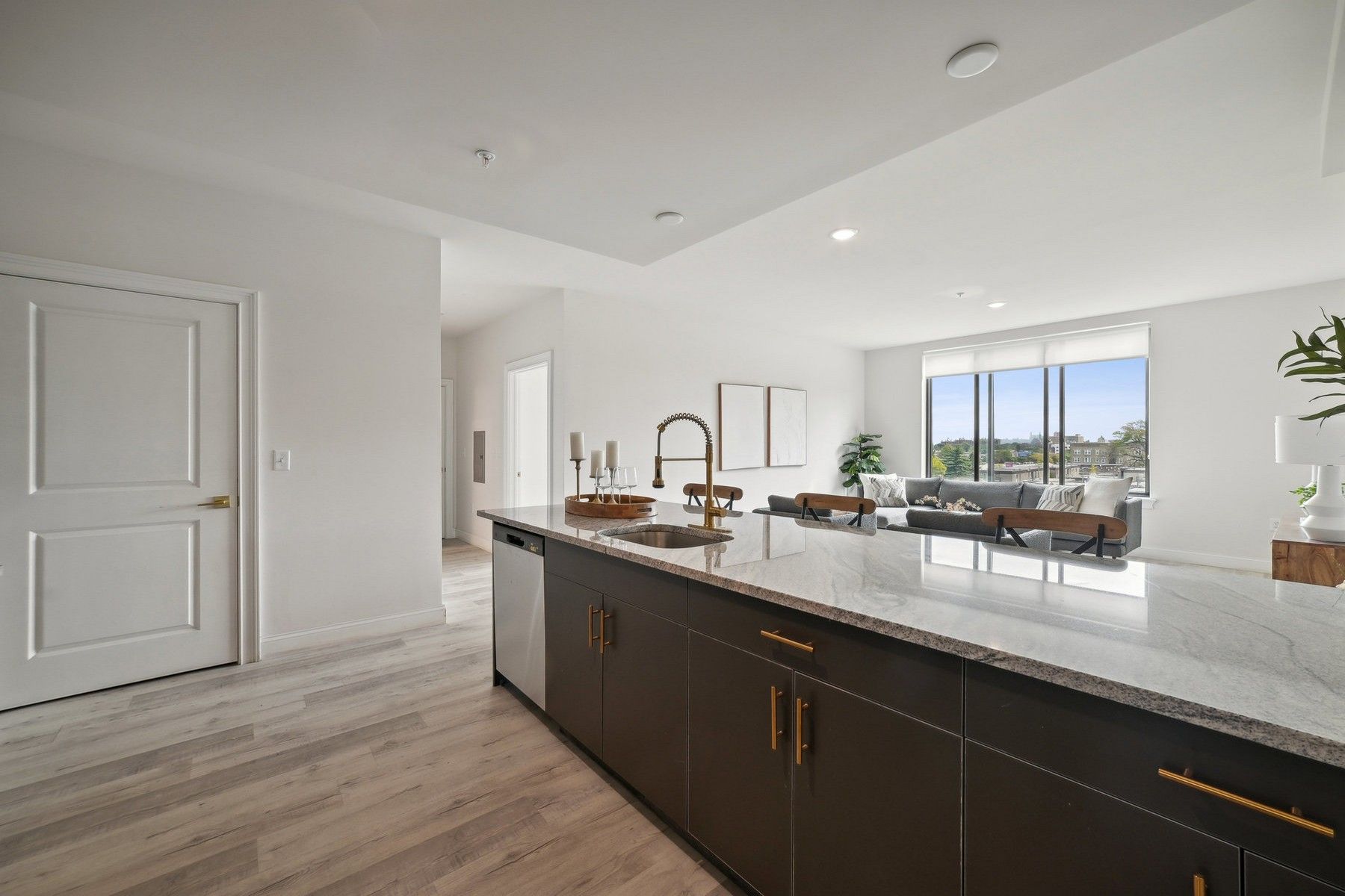 45 S Grove St Unit# 305