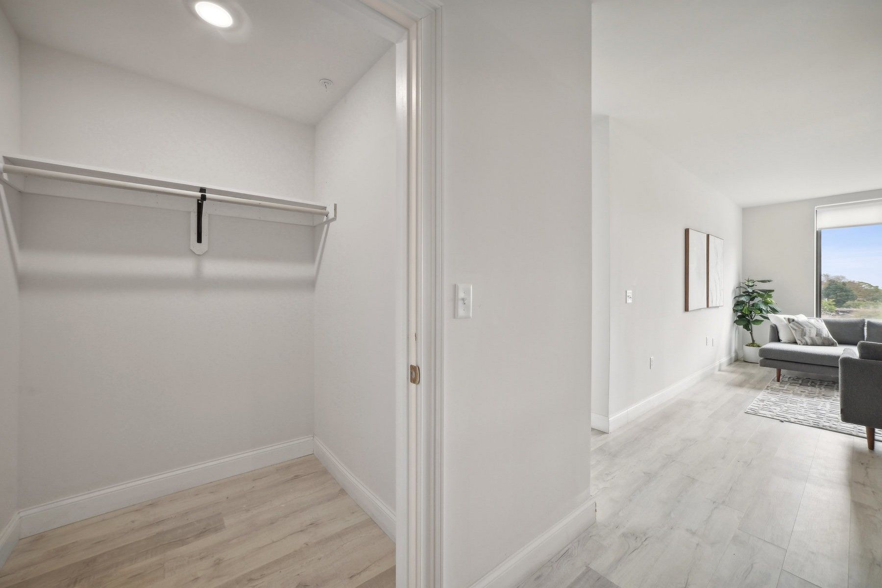 45 S Grove St Unit# 305