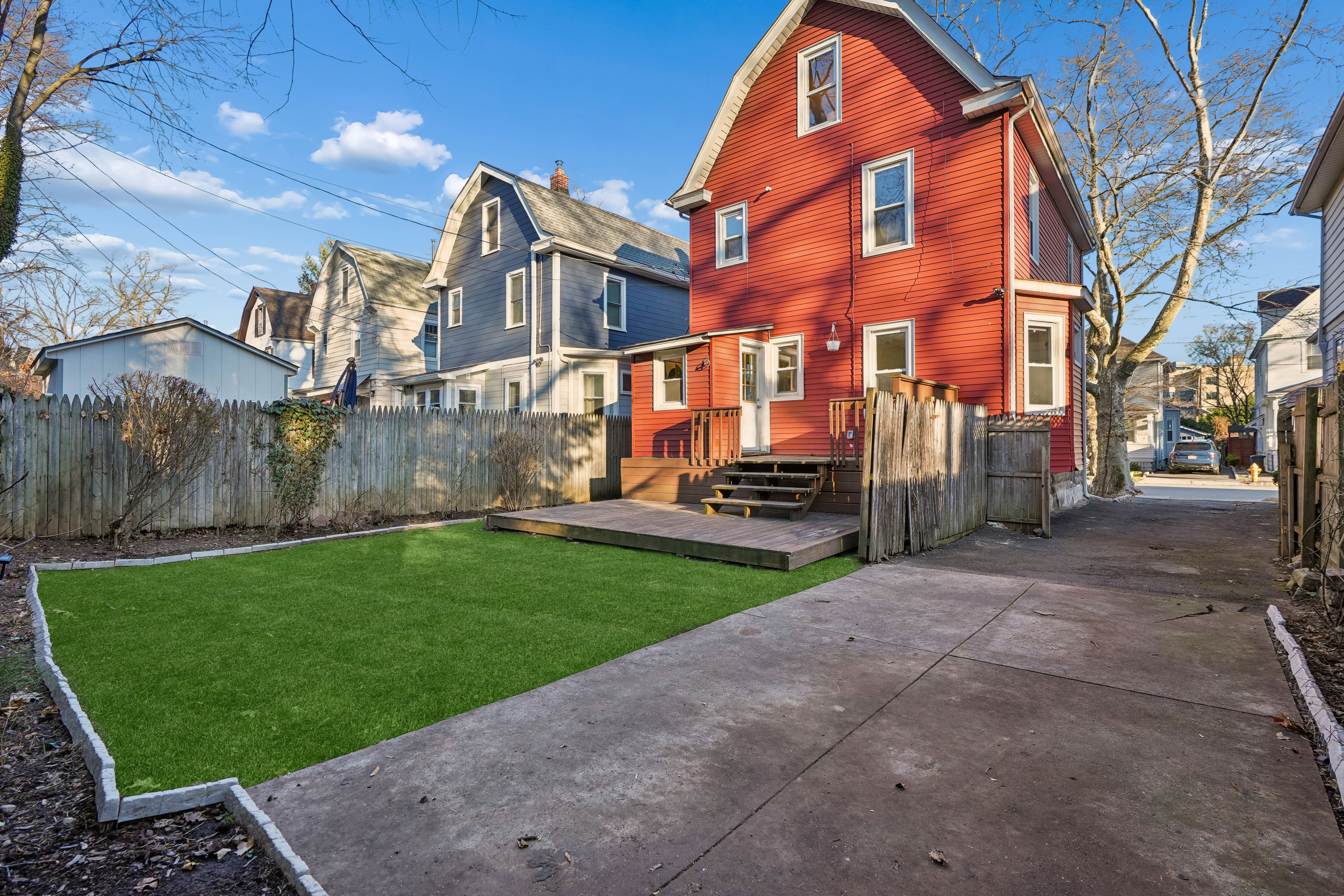 32 Edgewood Road 
