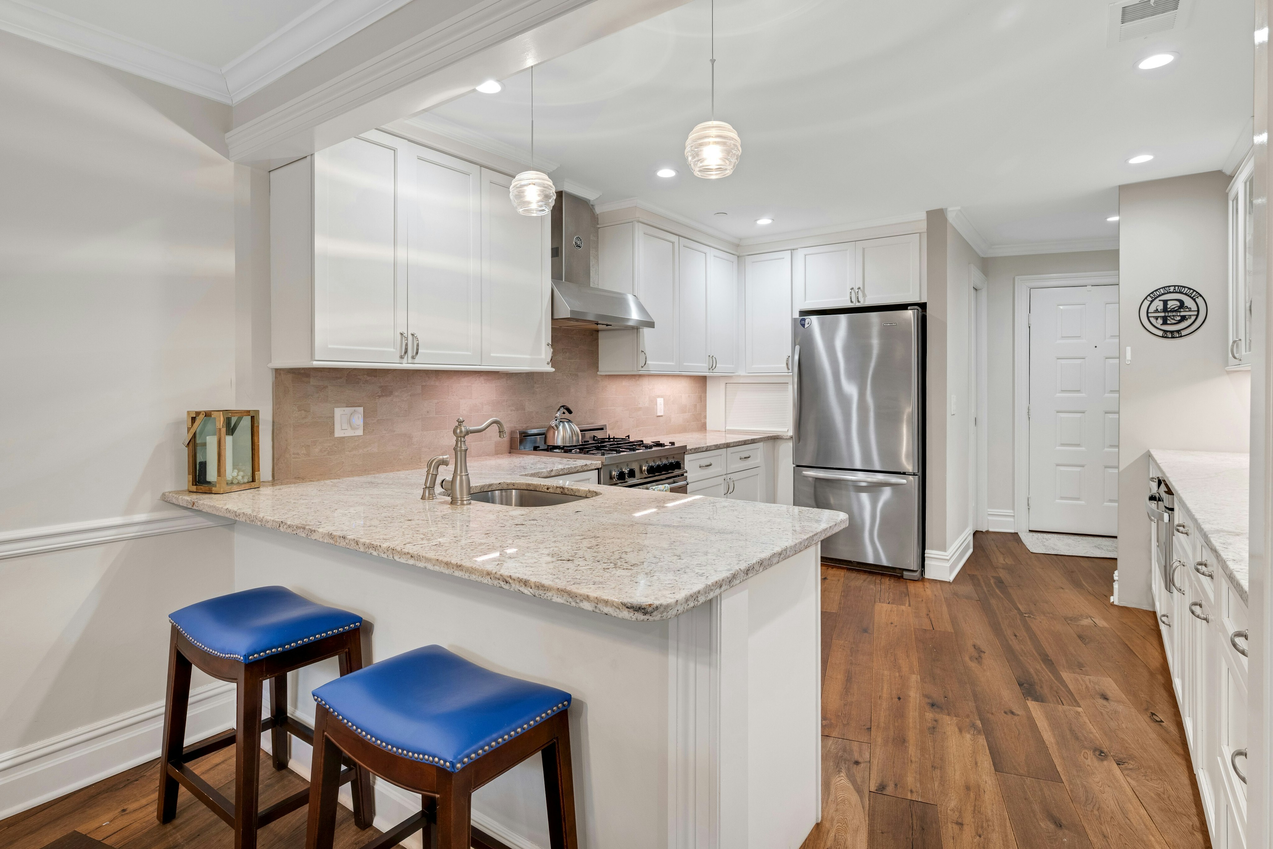 198 Riveredge Drive 