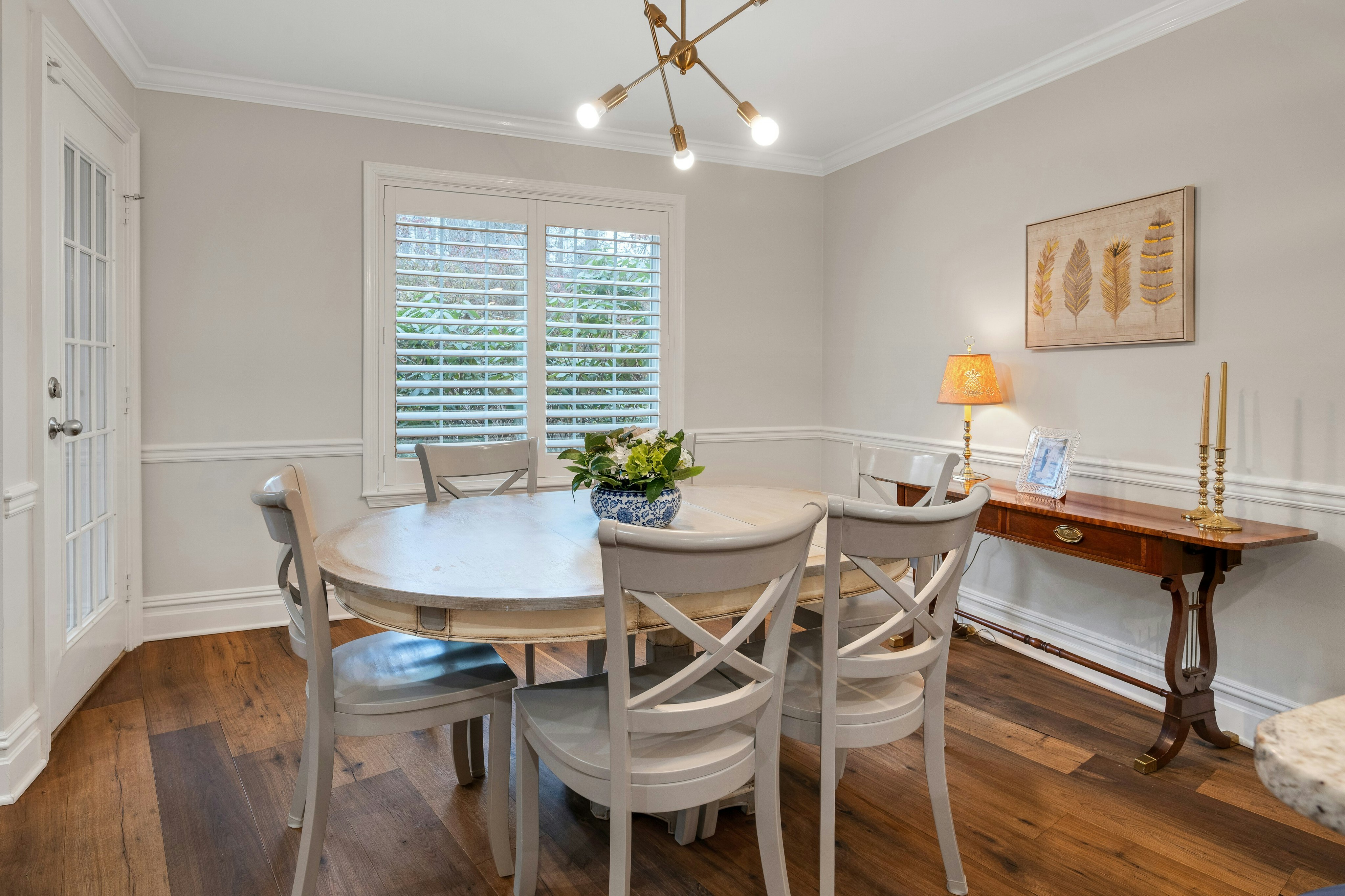 198 Riveredge Drive 