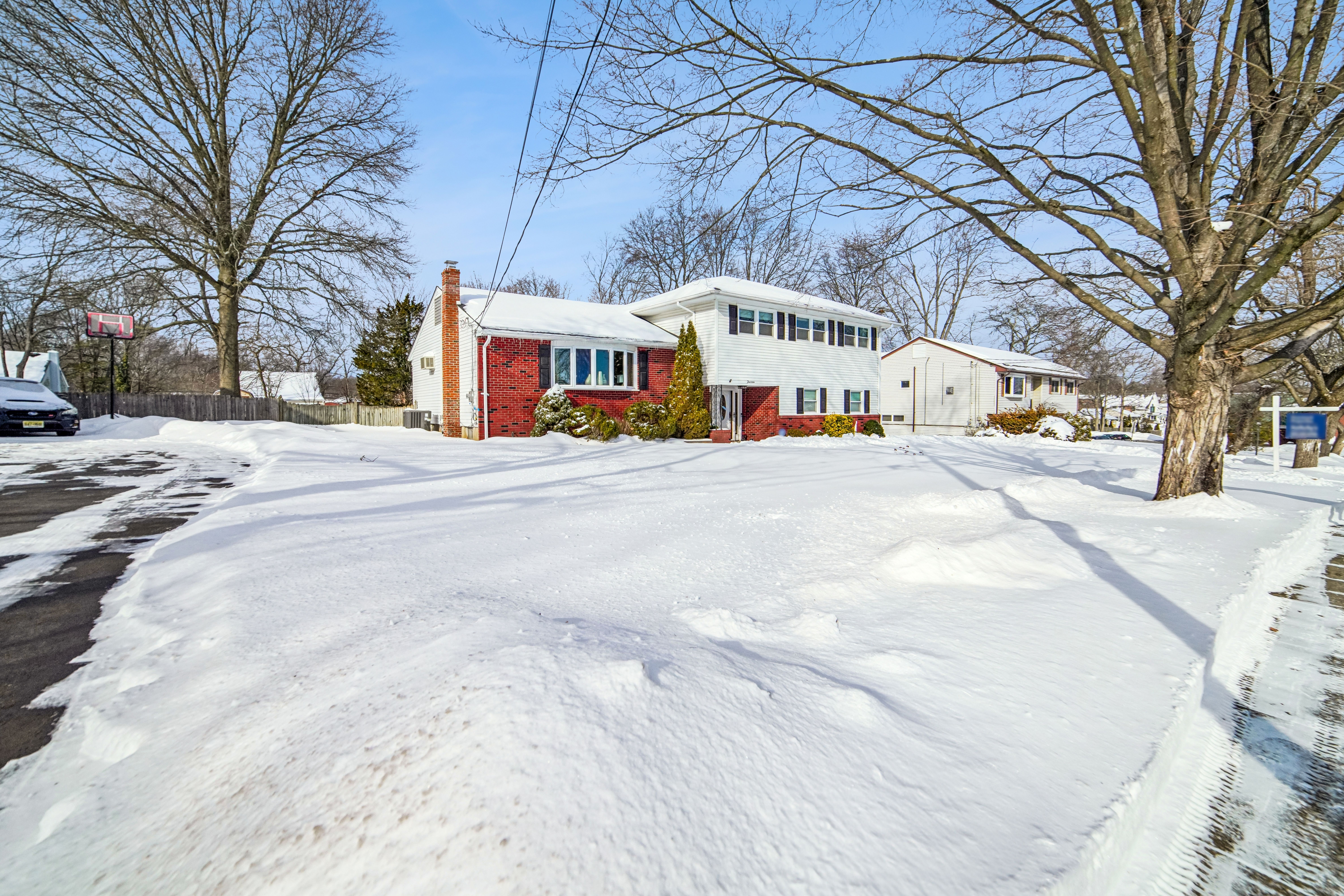 14 Crescent Drive 