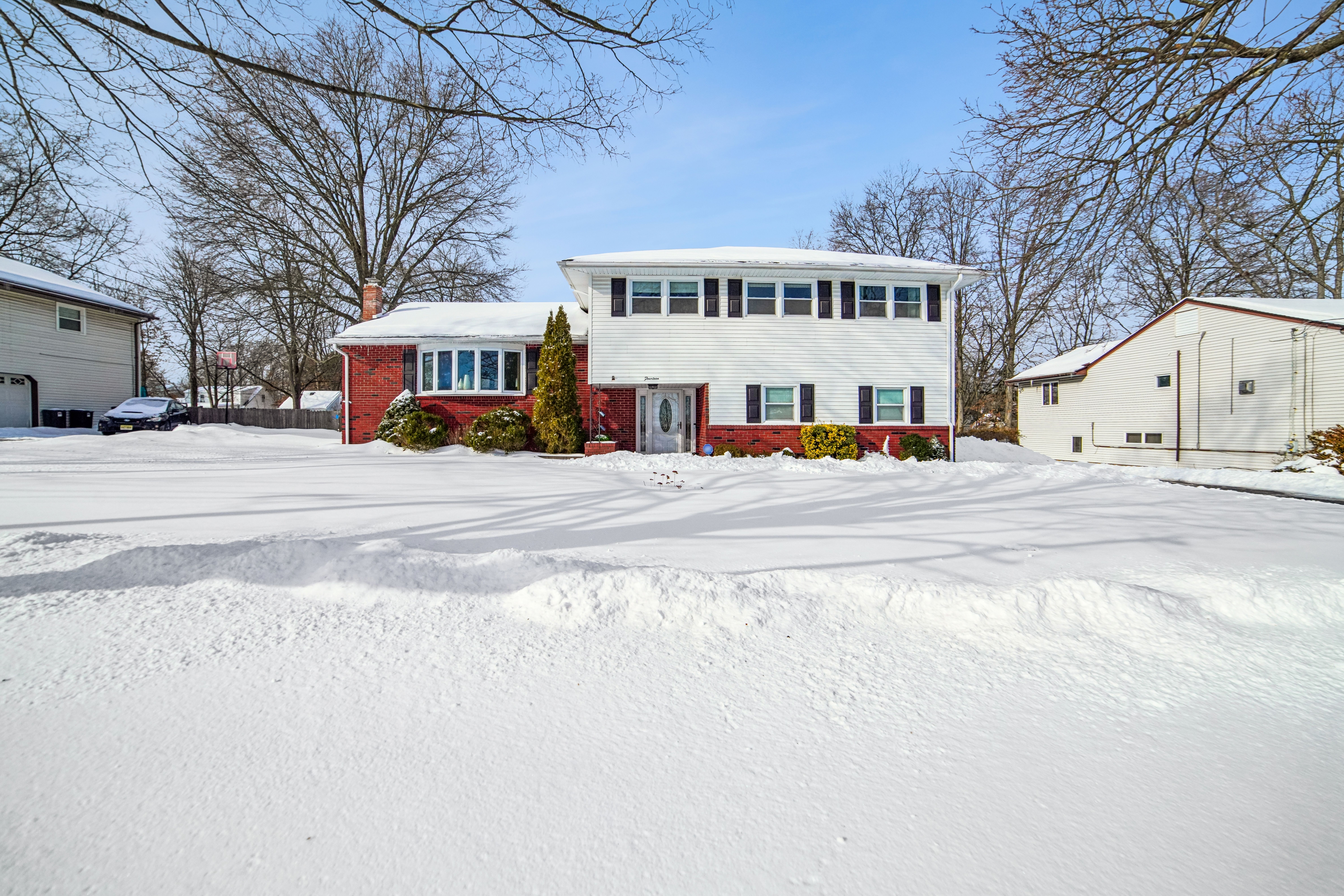 14 Crescent Drive 