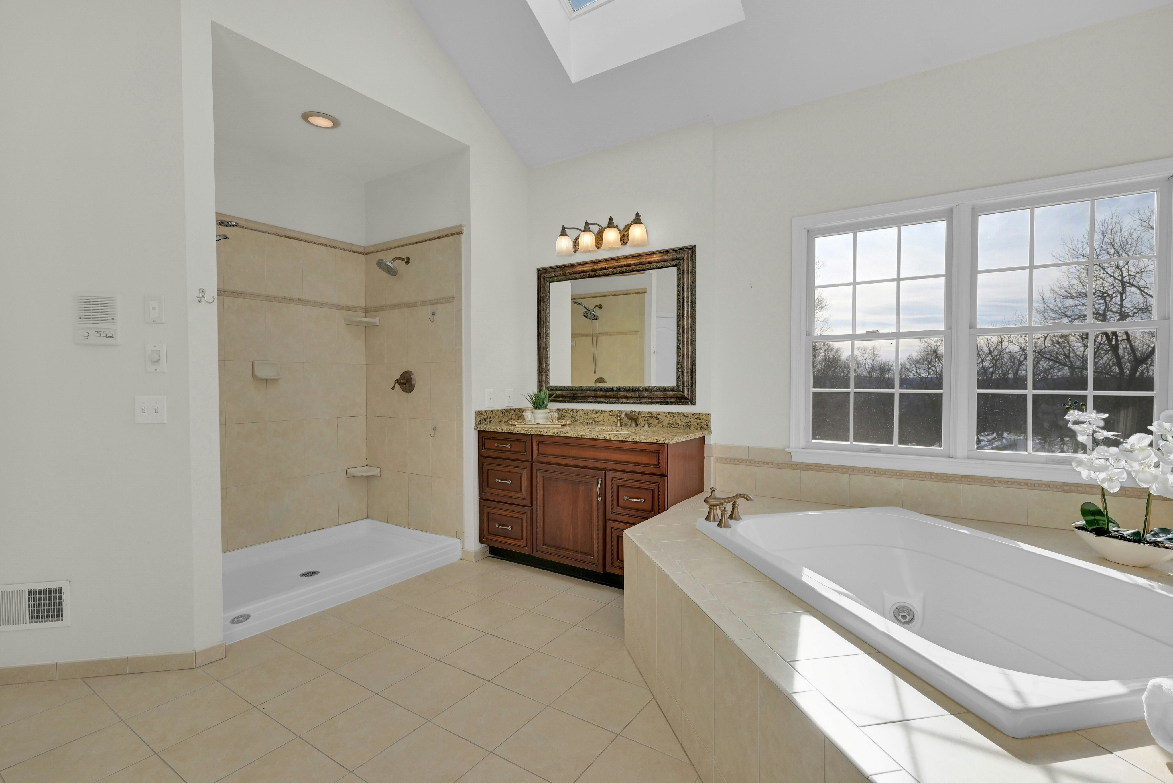 37 Crownview Court 