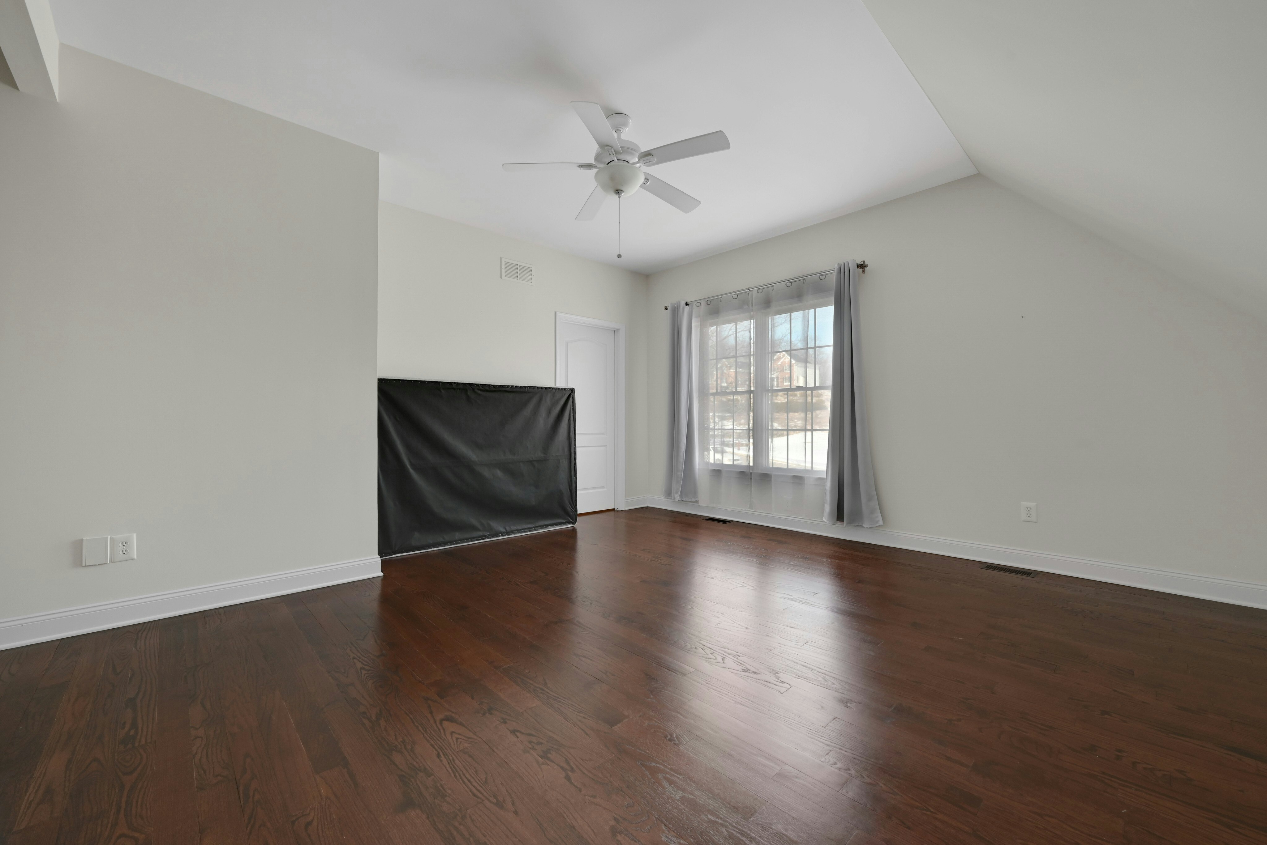37 Crownview Court 