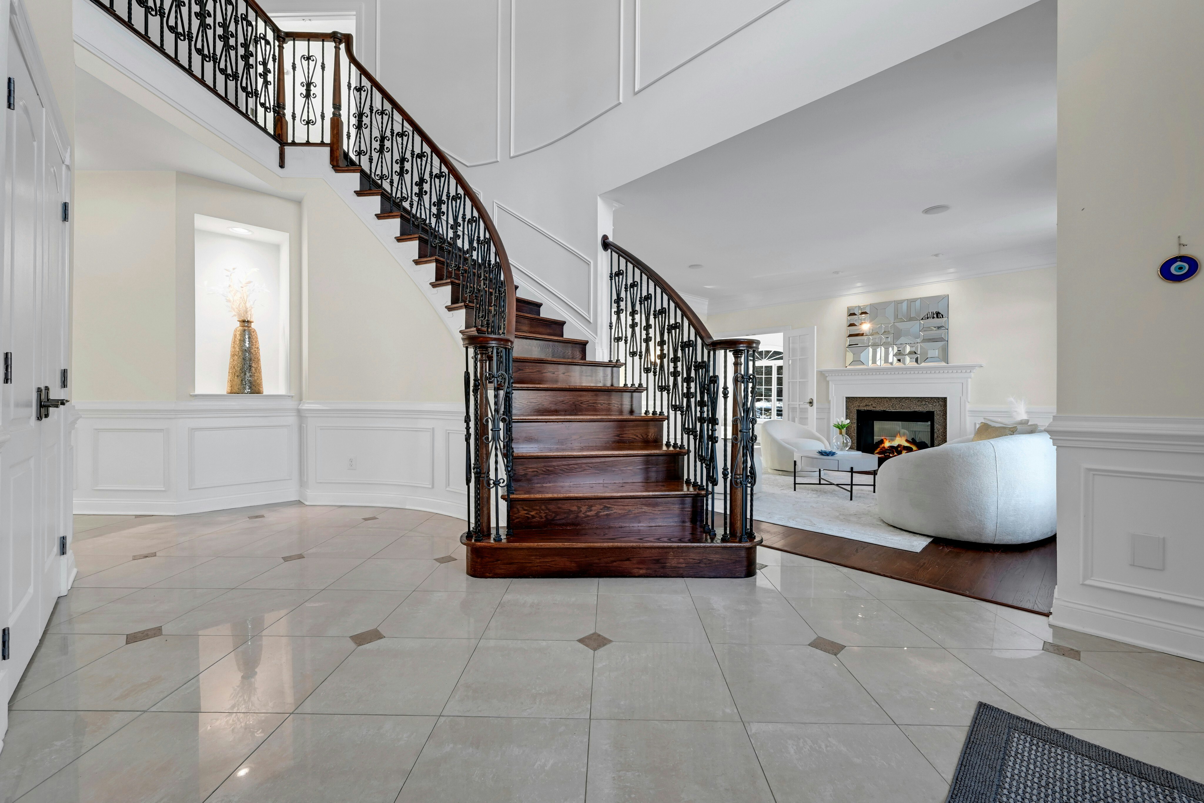 37 Crownview Court 