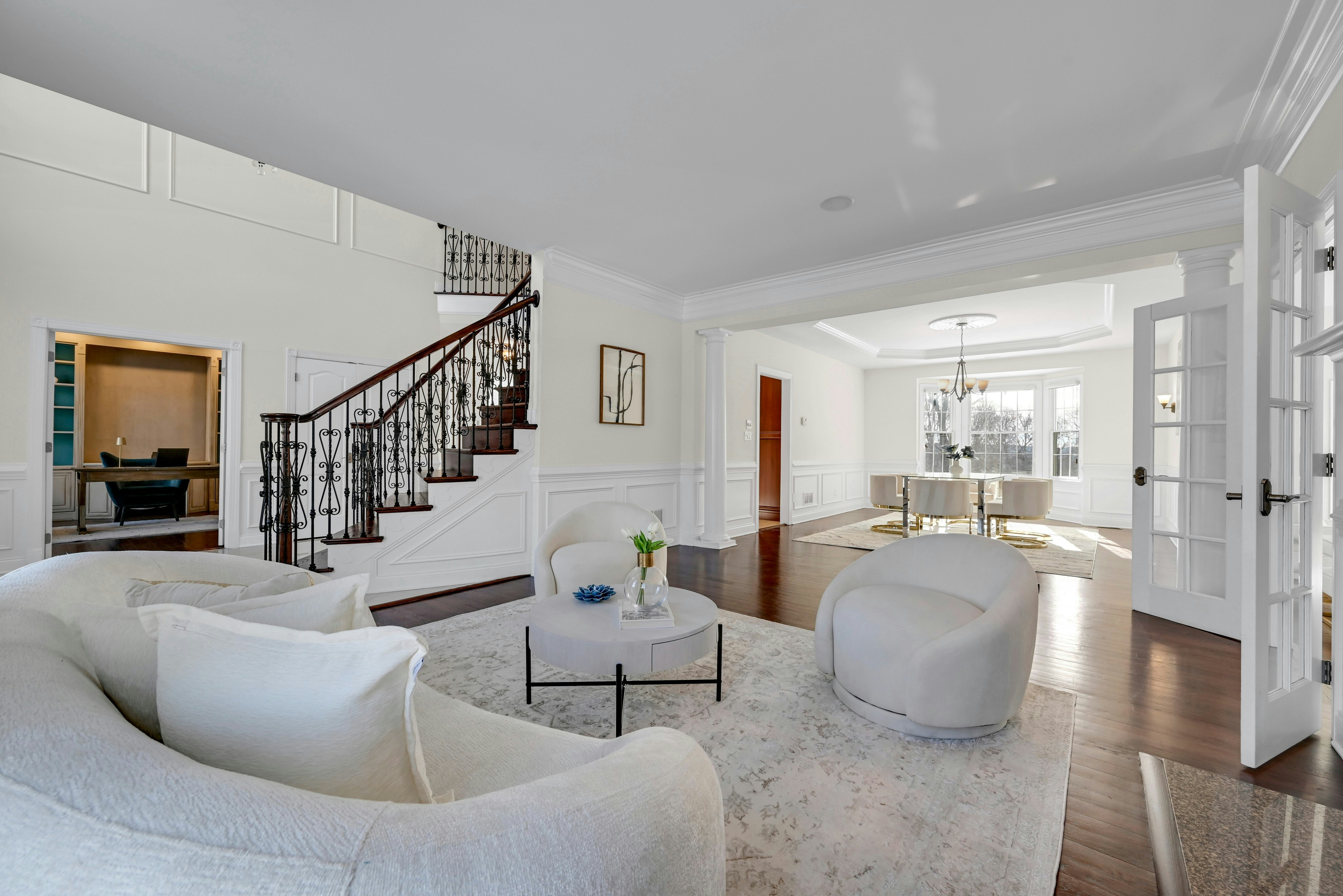 37 Crownview Court 
