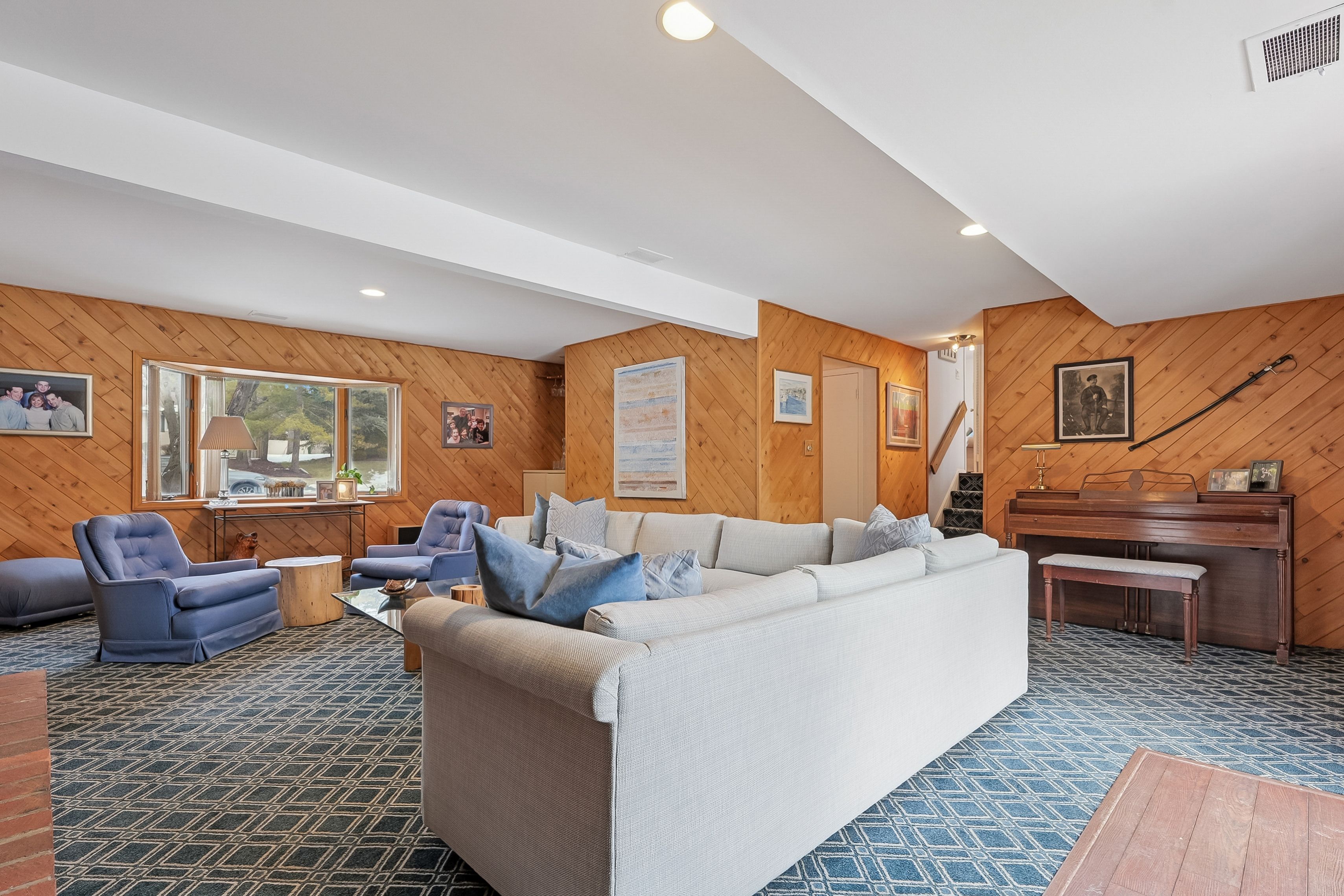 68 East Sherbrooke Parkway 