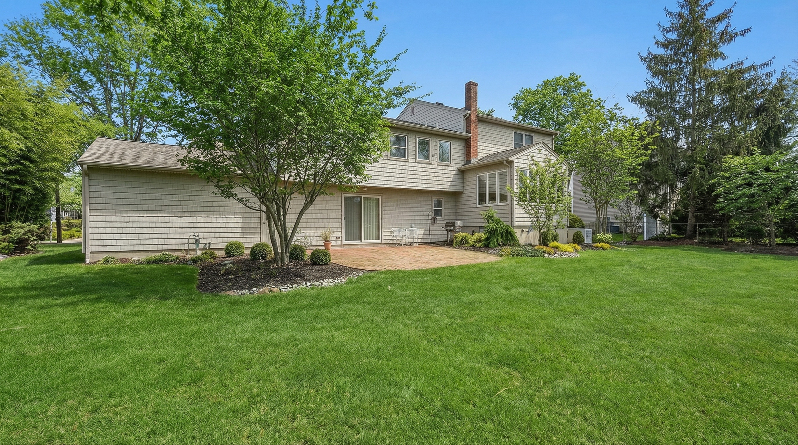 68 East Sherbrooke Parkway 