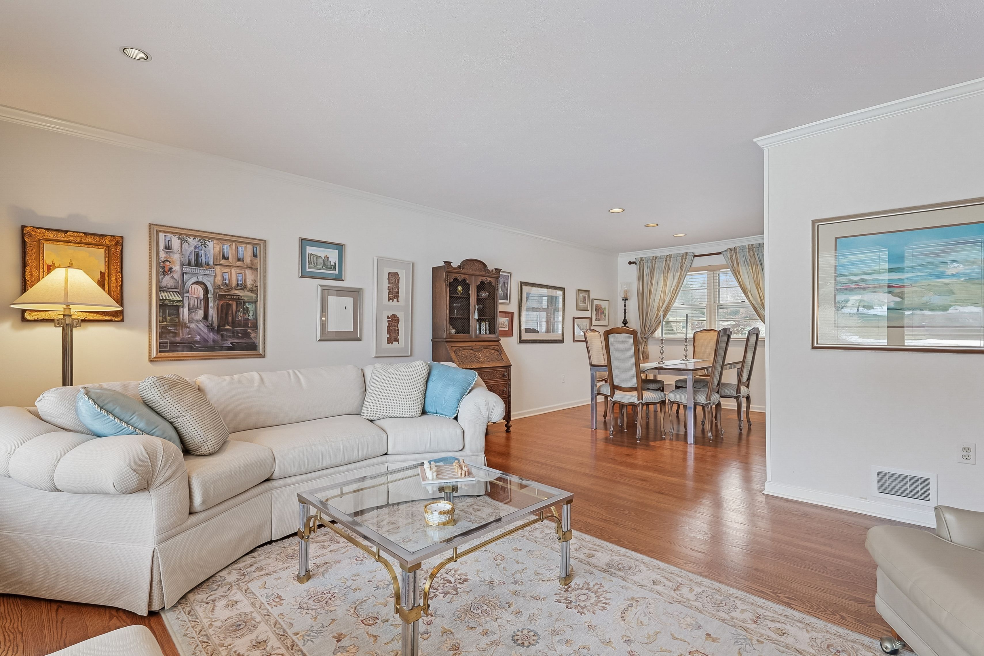 68 East Sherbrooke Parkway 