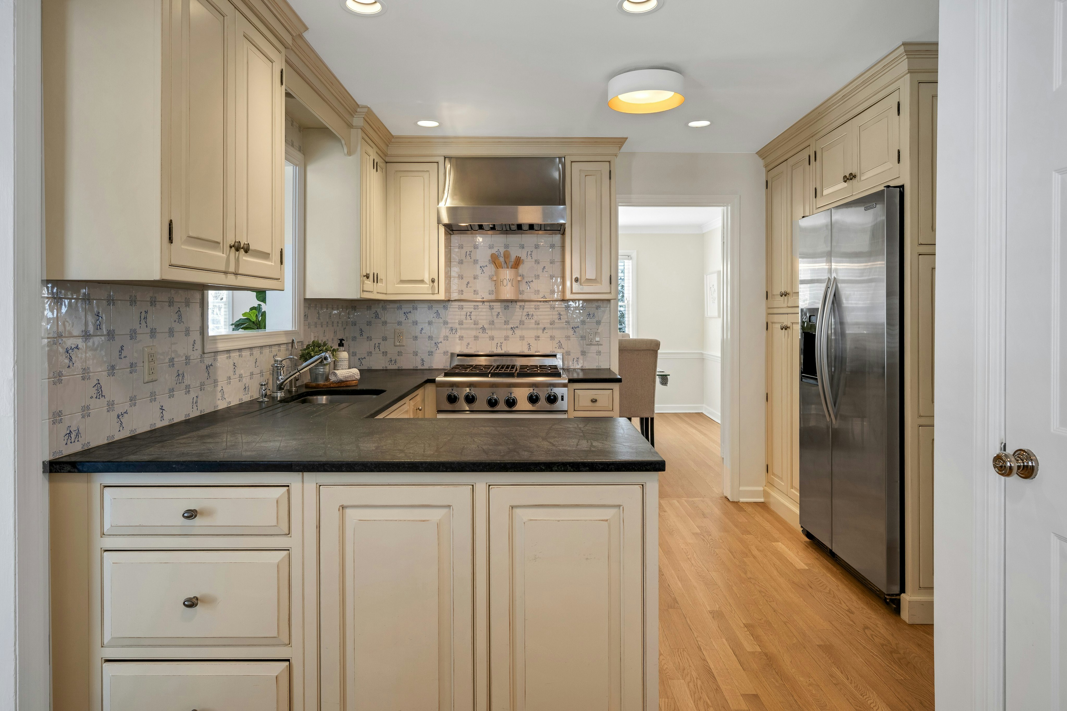 11 Mount Vernon Avenue 