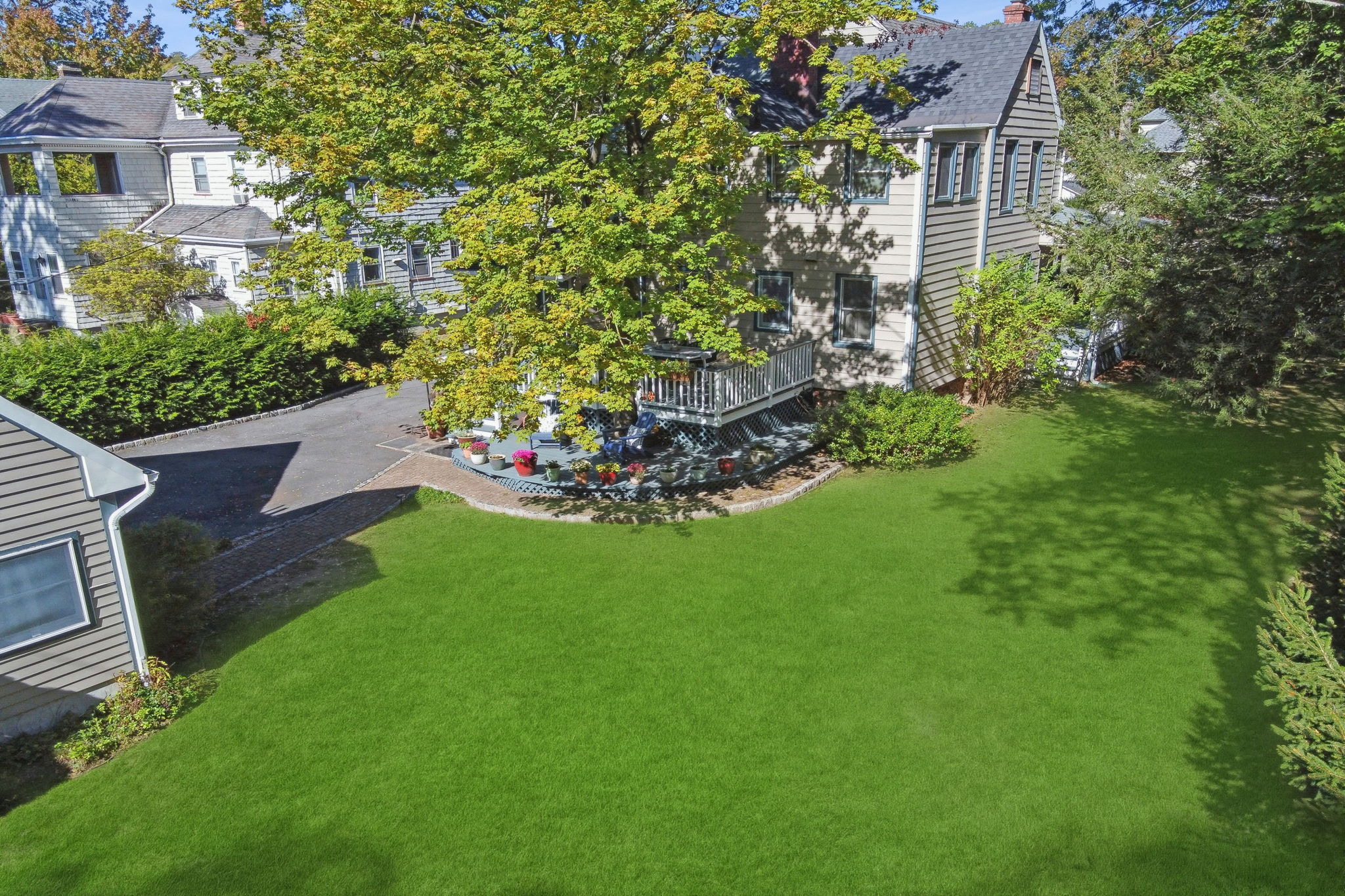 200 Inwood Avenue 