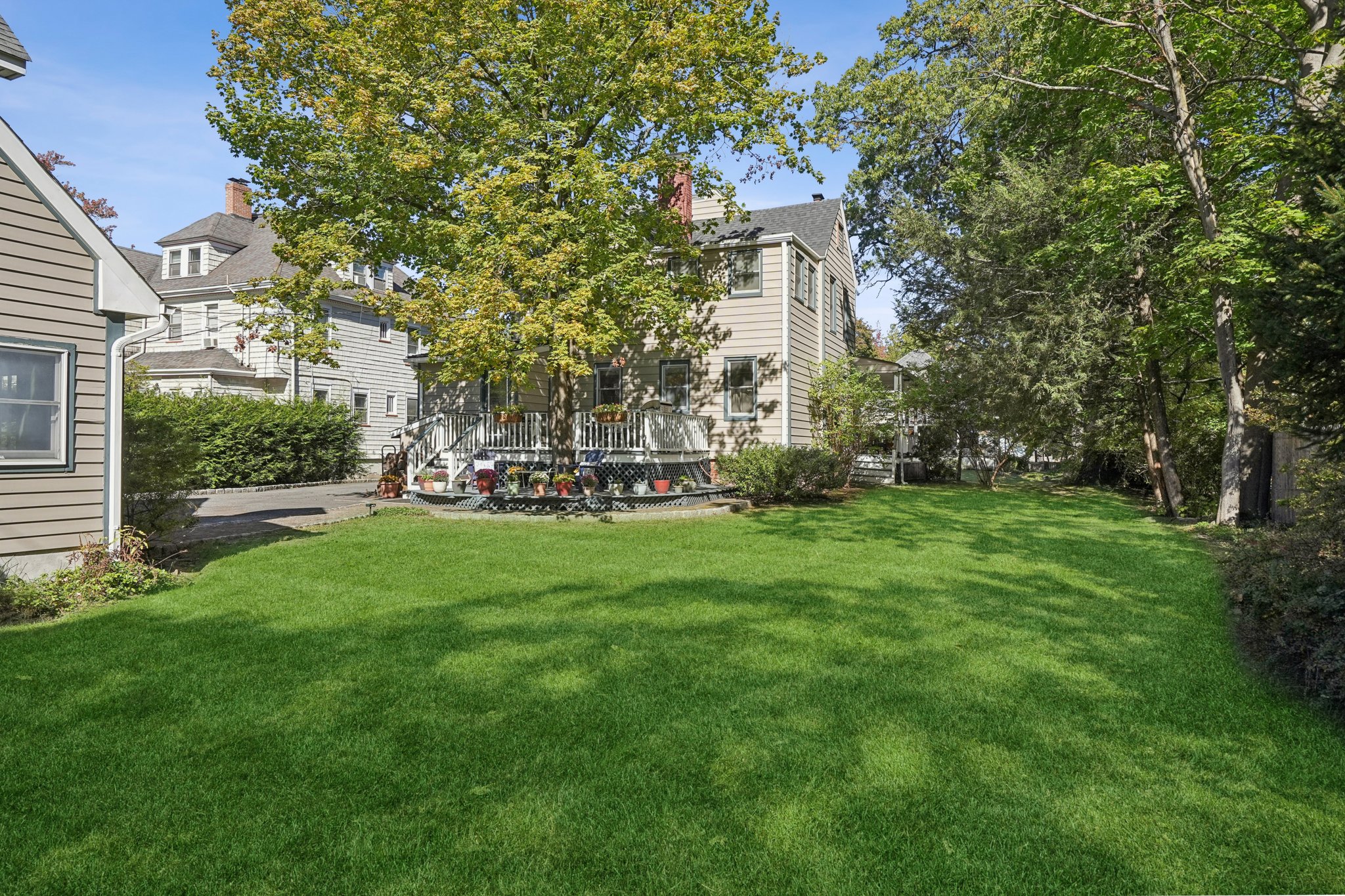 200 Inwood Avenue 