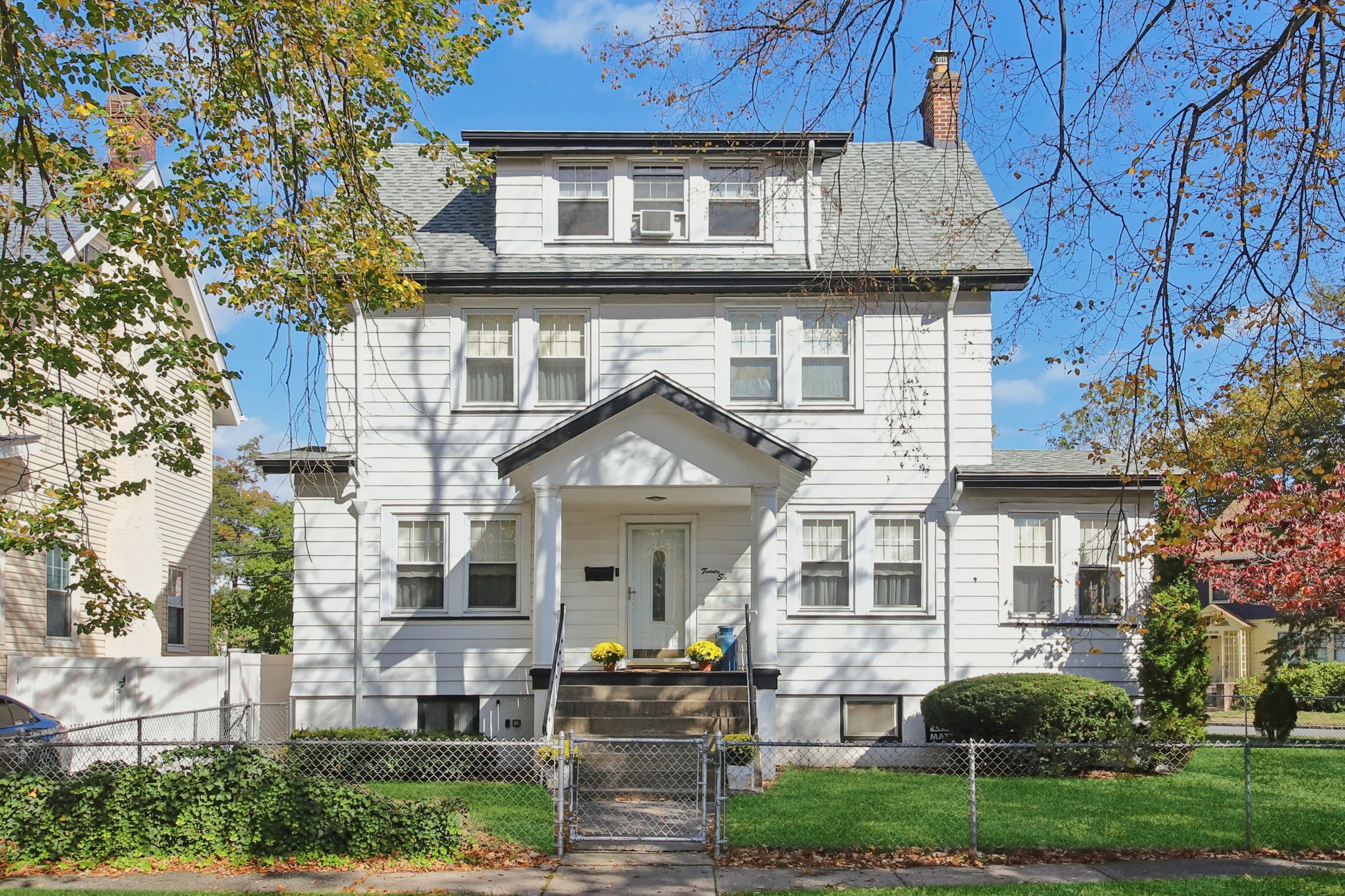 26 Lafayette Avenue 
