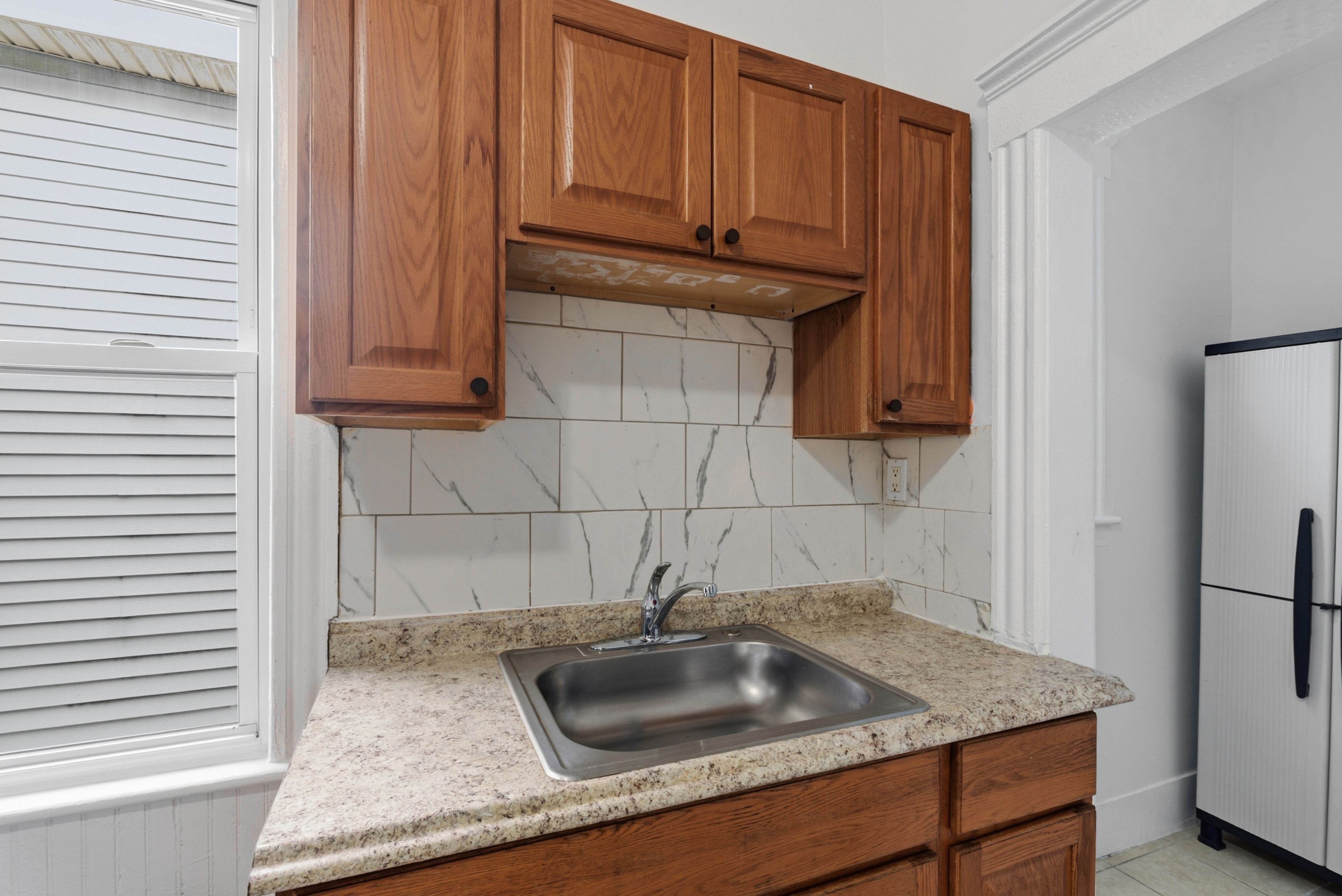 315 E 18th St Unit# 2