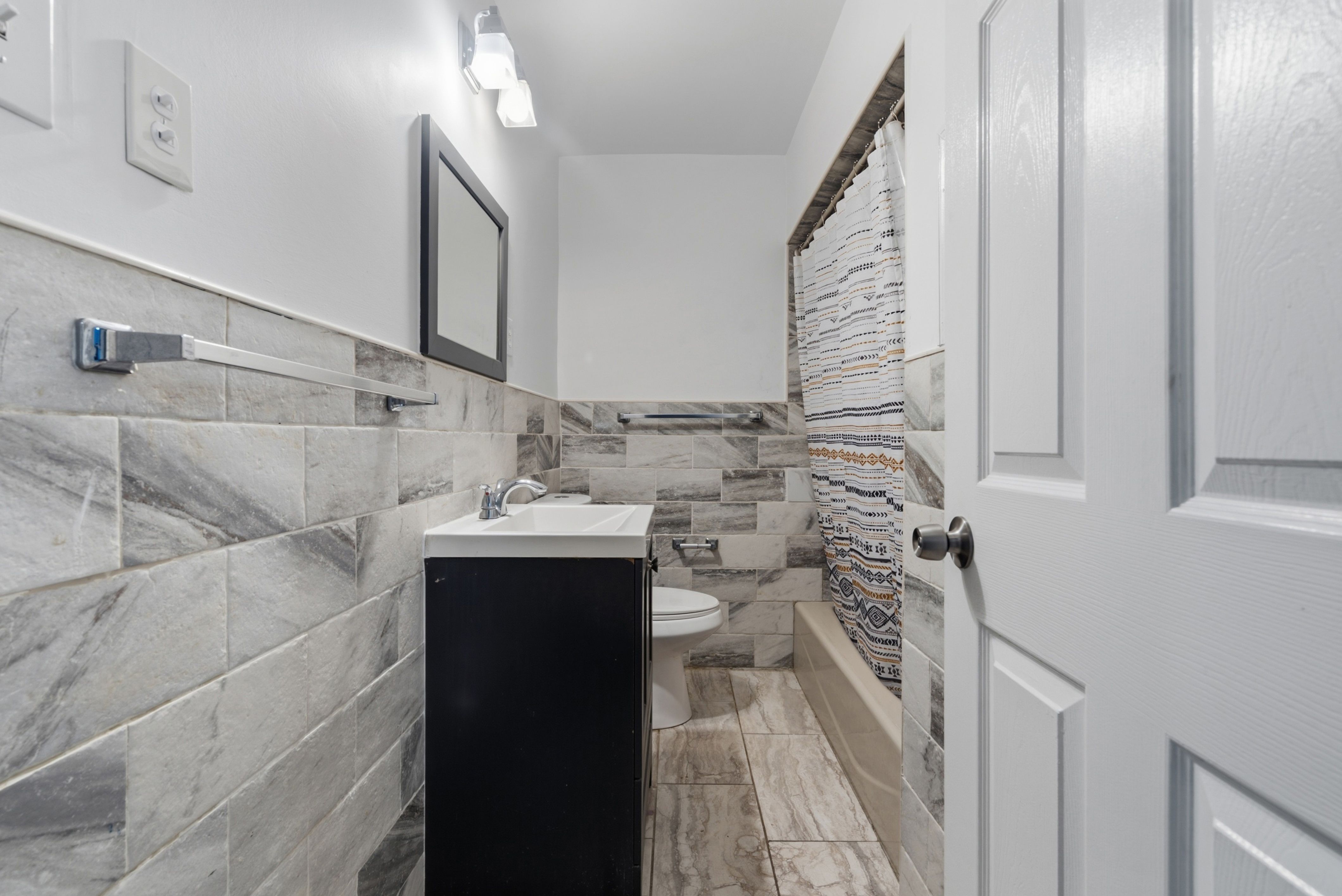 315 E 18th St Unit# 2