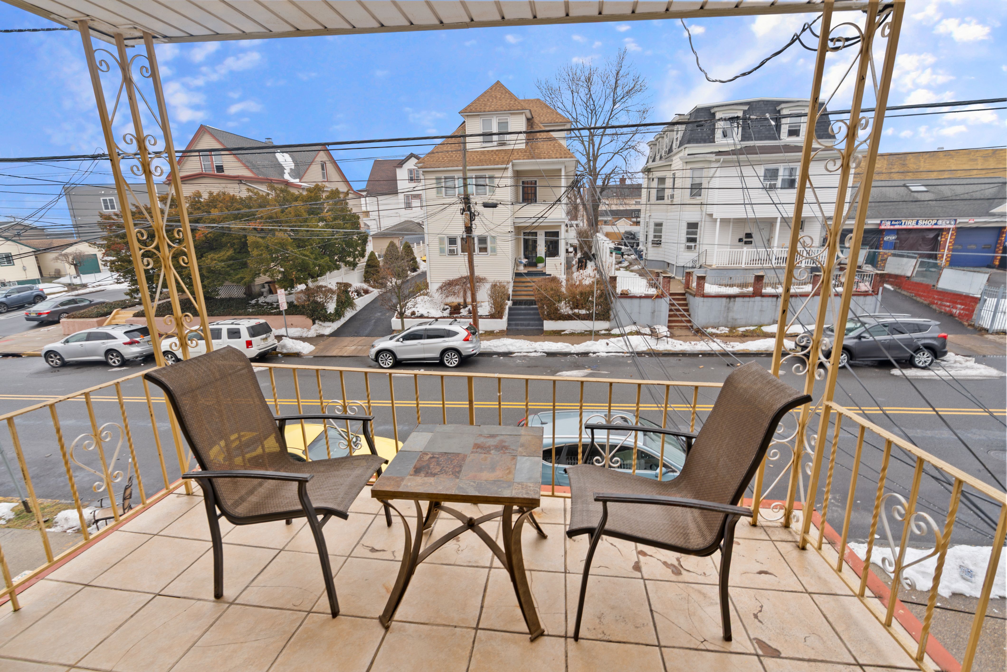 315 E 18th St Unit# 2