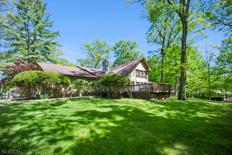 137 High Oaks Dr