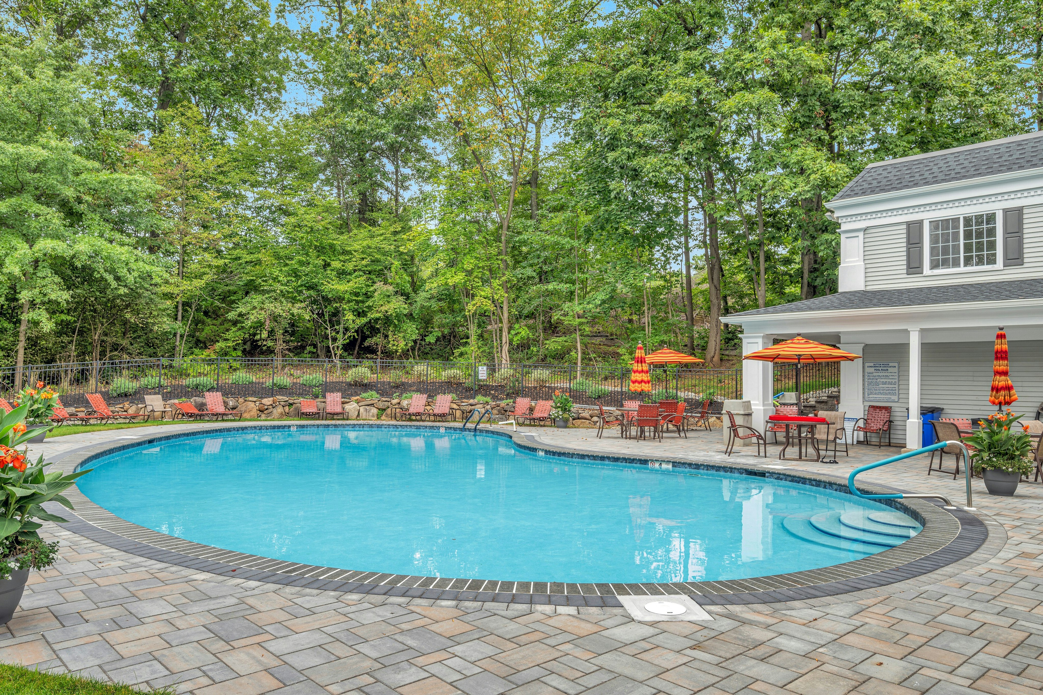 299 Riveredge Drive 