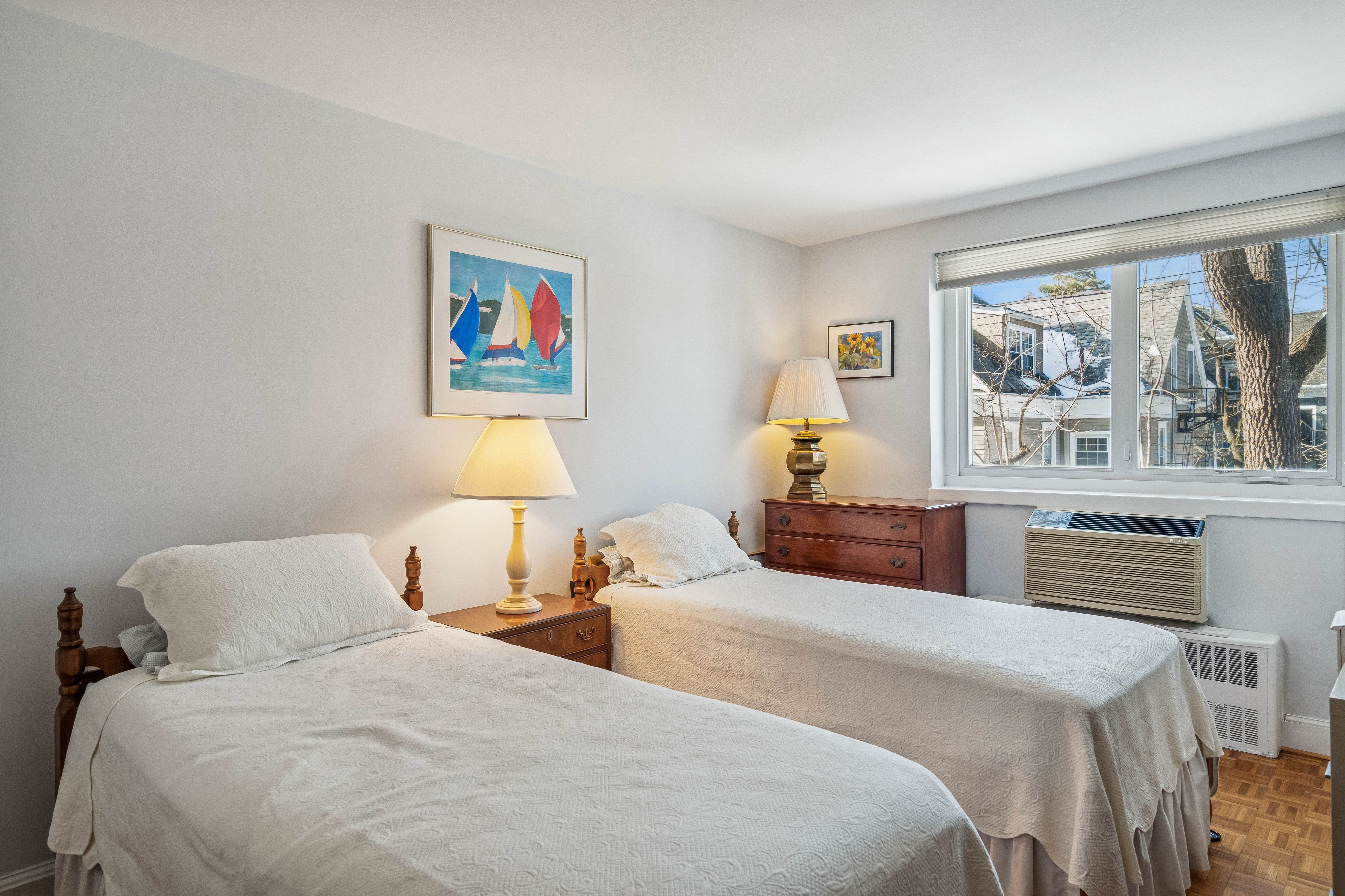 11 Euclid Avenue Unit 4D 