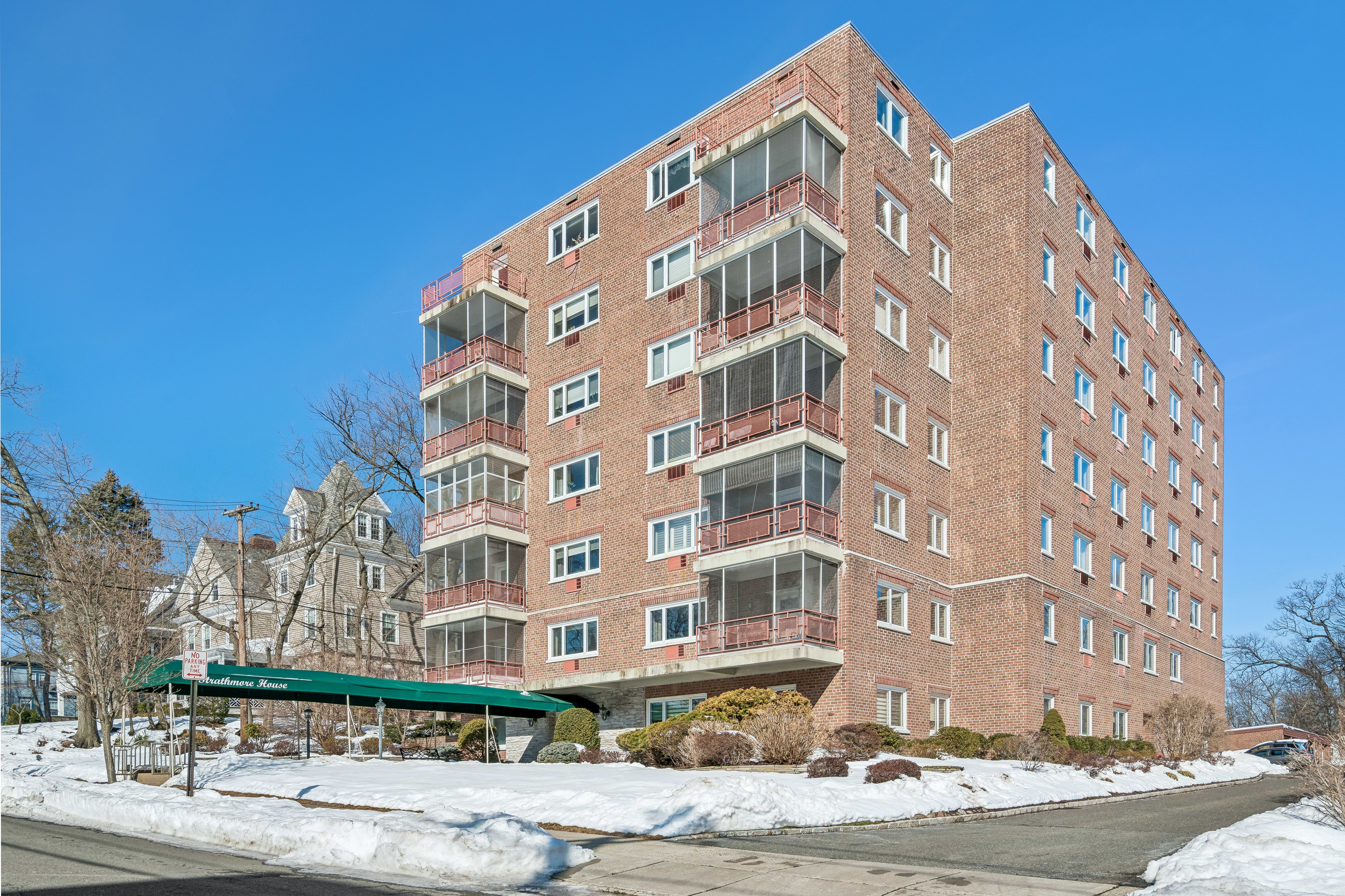 11 Euclid Avenue Unit 4D 