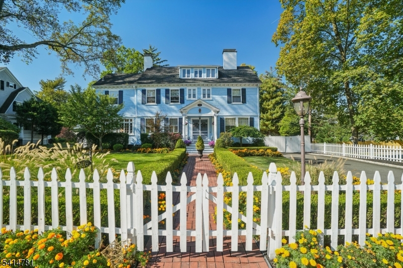 966 Hillside Ave