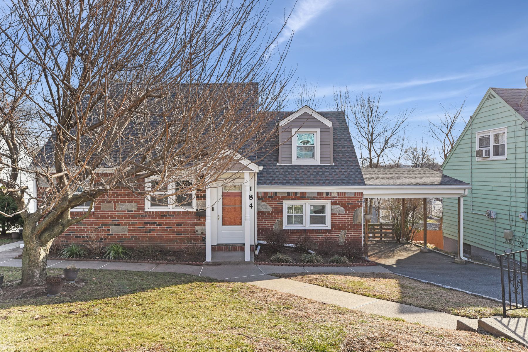 184 Bell Street 