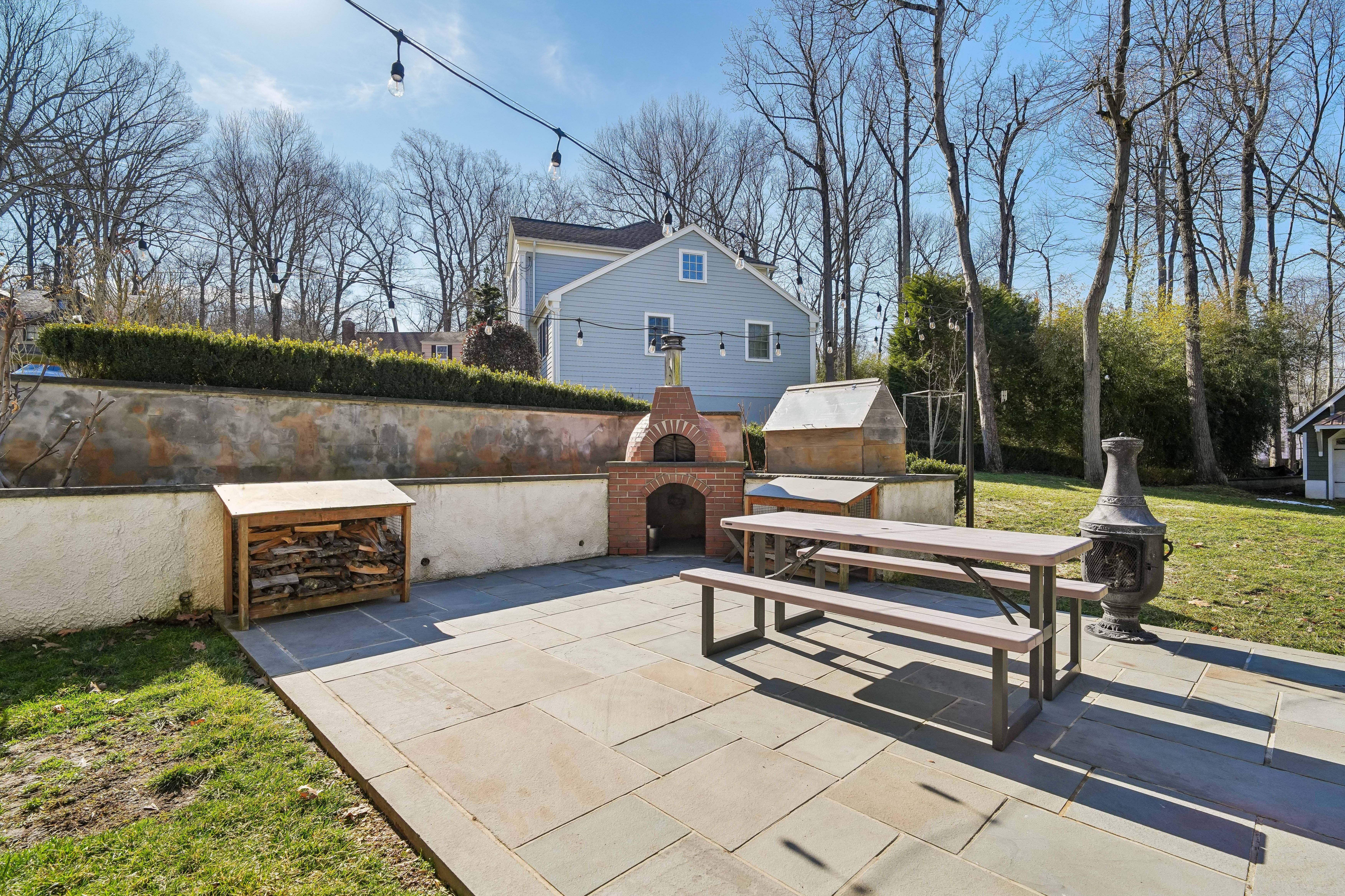 22 Brook Hollow Lane 