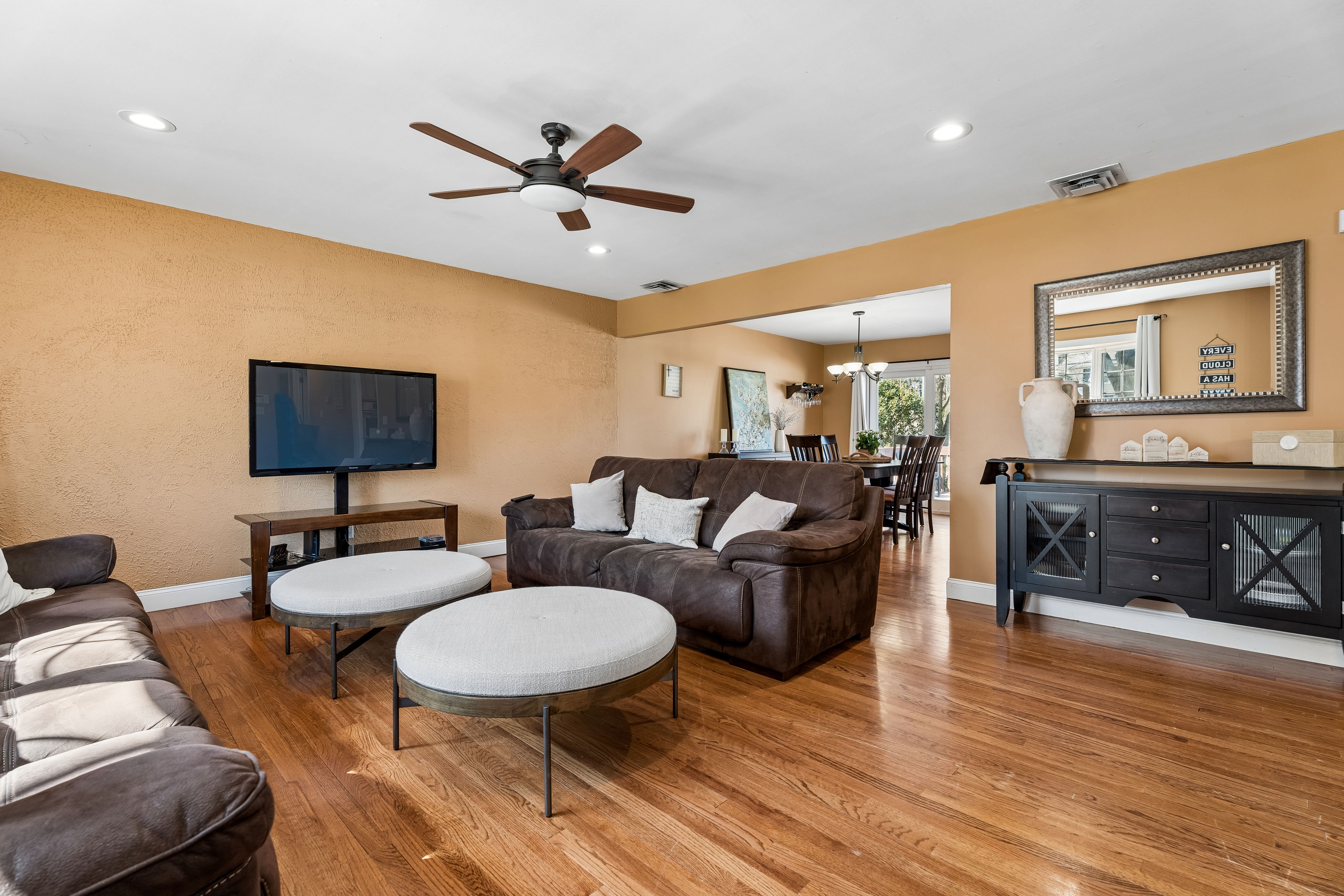 36 Williamsburg Drive 
