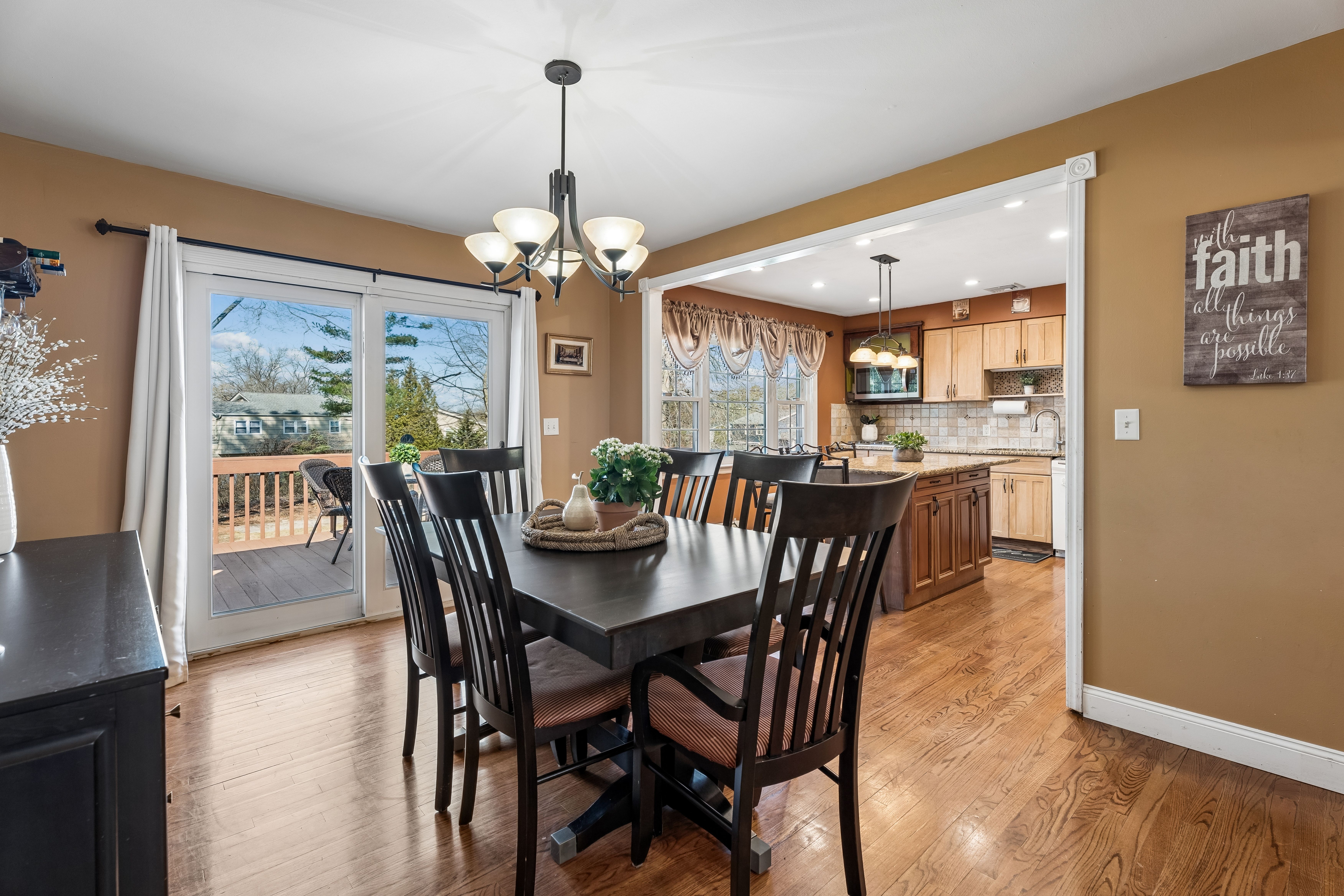 36 Williamsburg Drive 