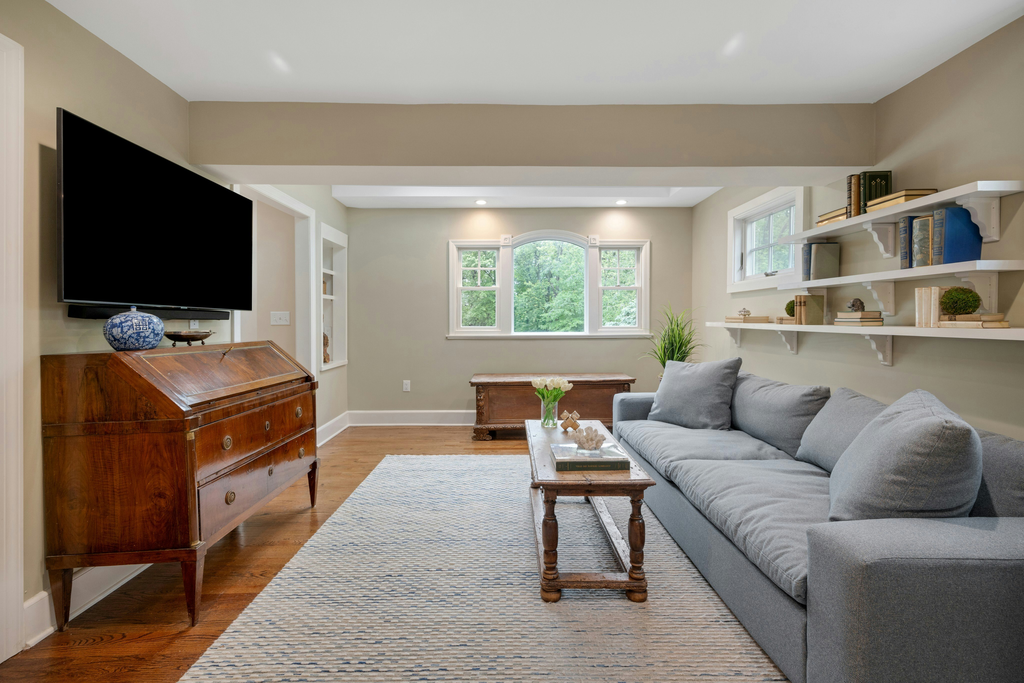 215 Kent Place Boulevard 