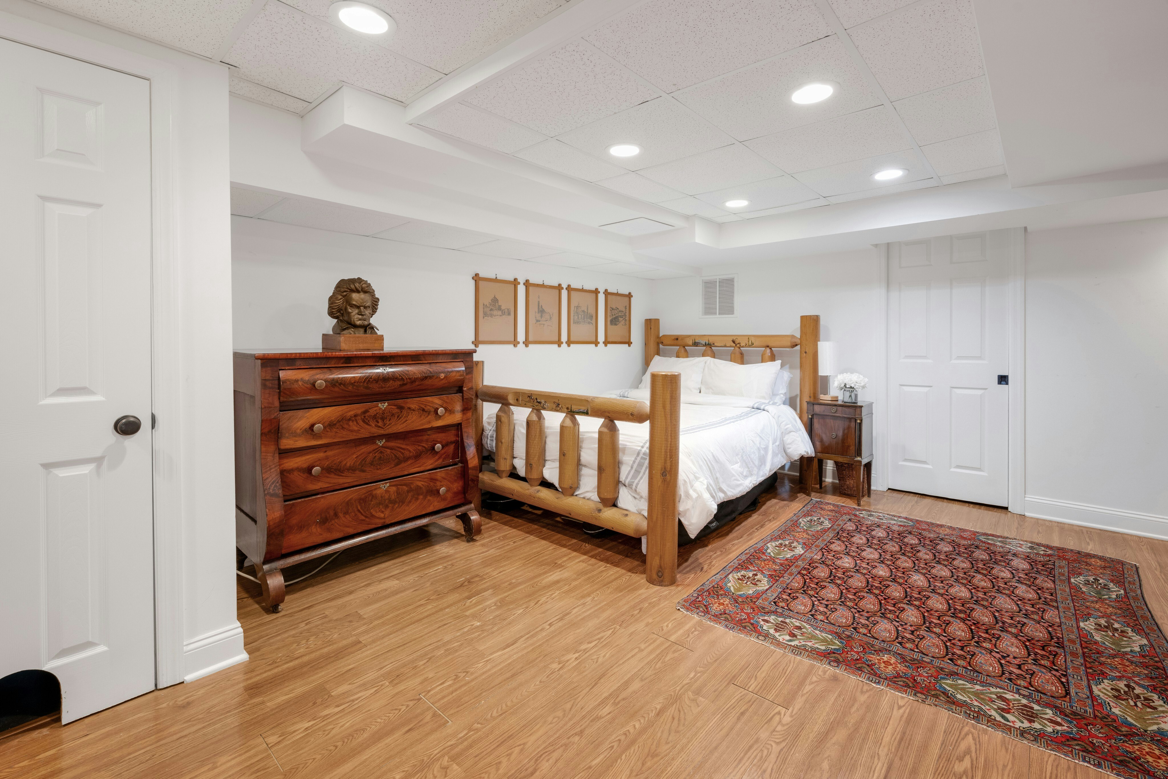 215 Kent Place Boulevard 