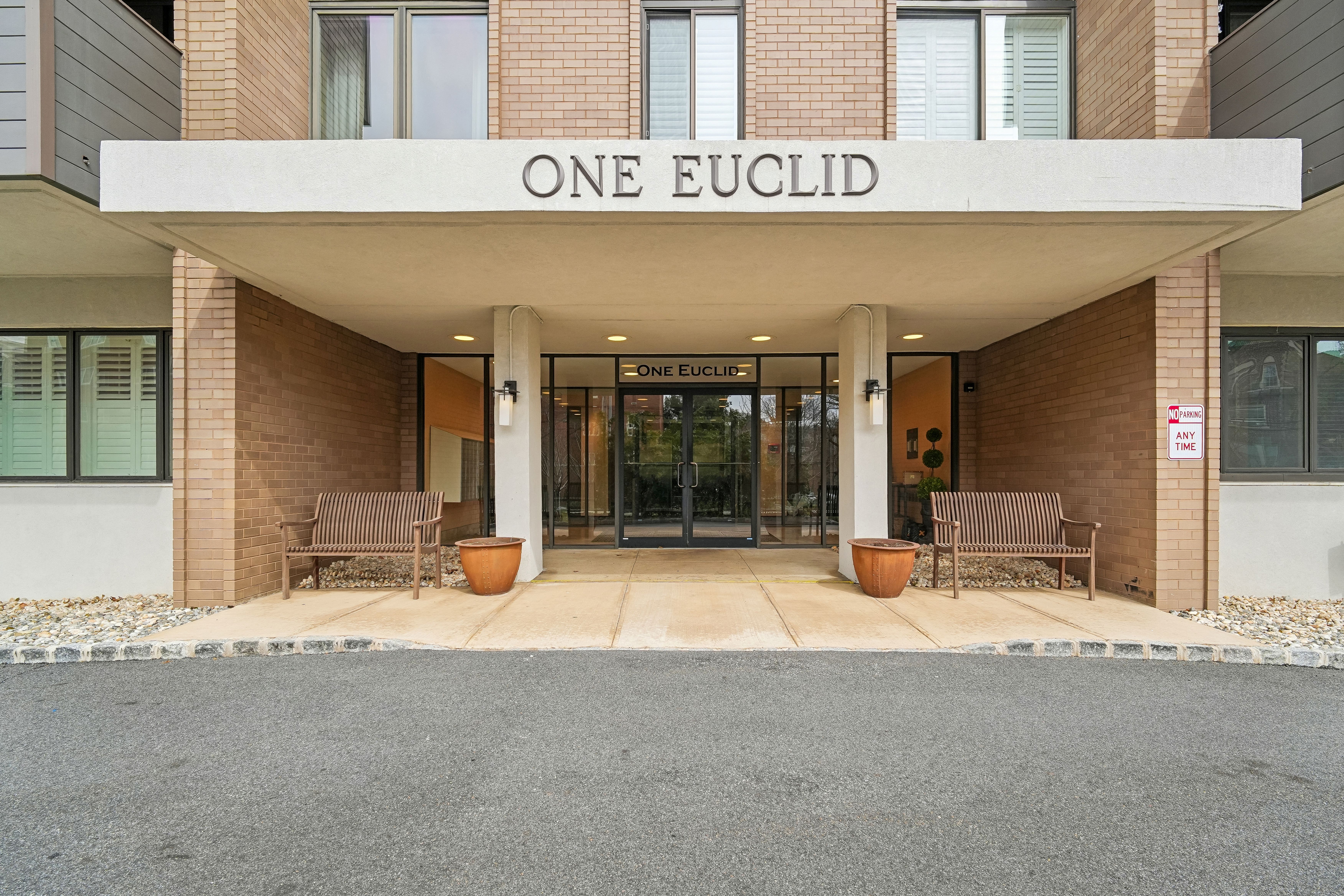 1 Euclid Avenue Unit 3B