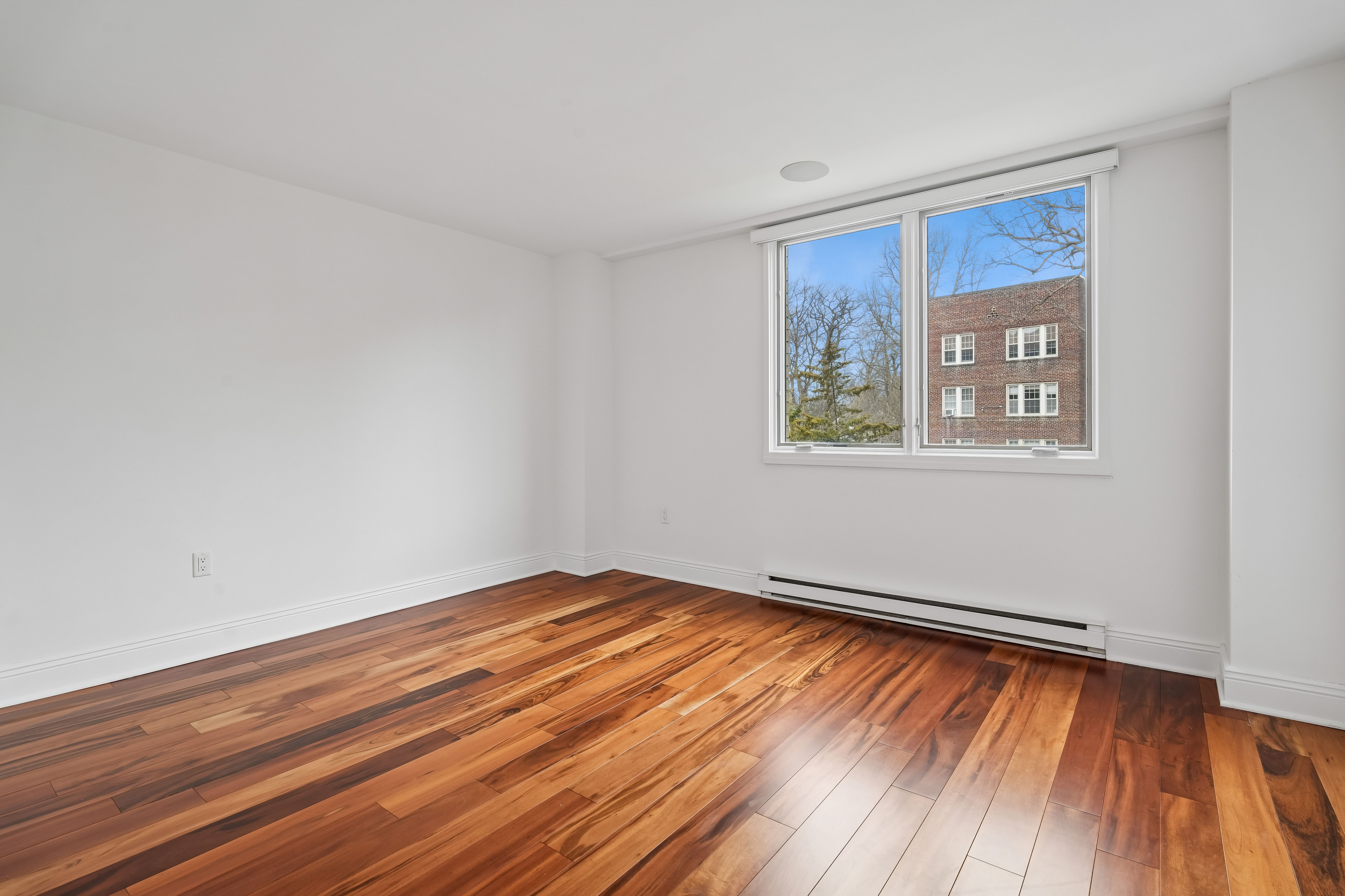 1 Euclid Avenue Unit 3B