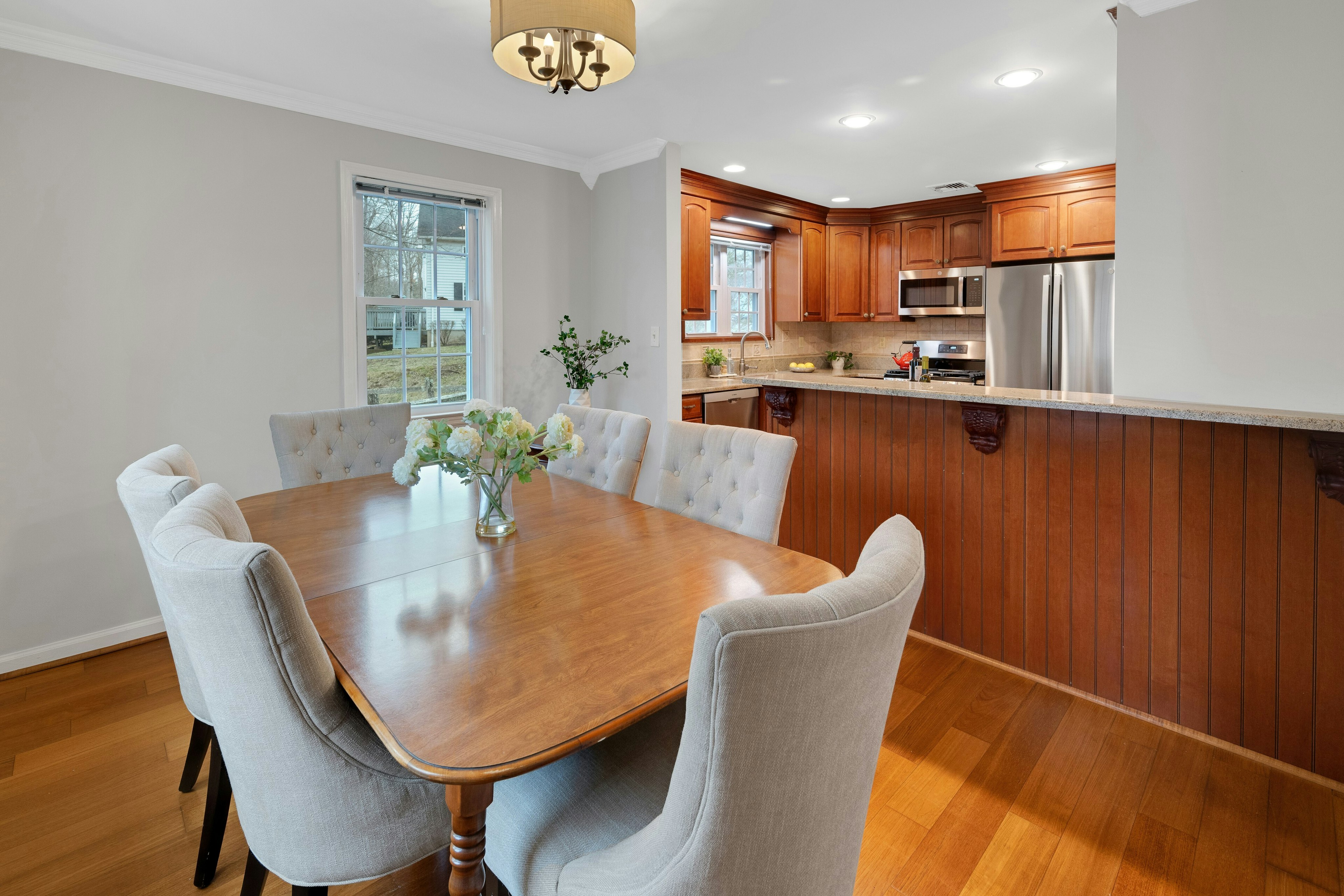 30 Coachlight Drive 