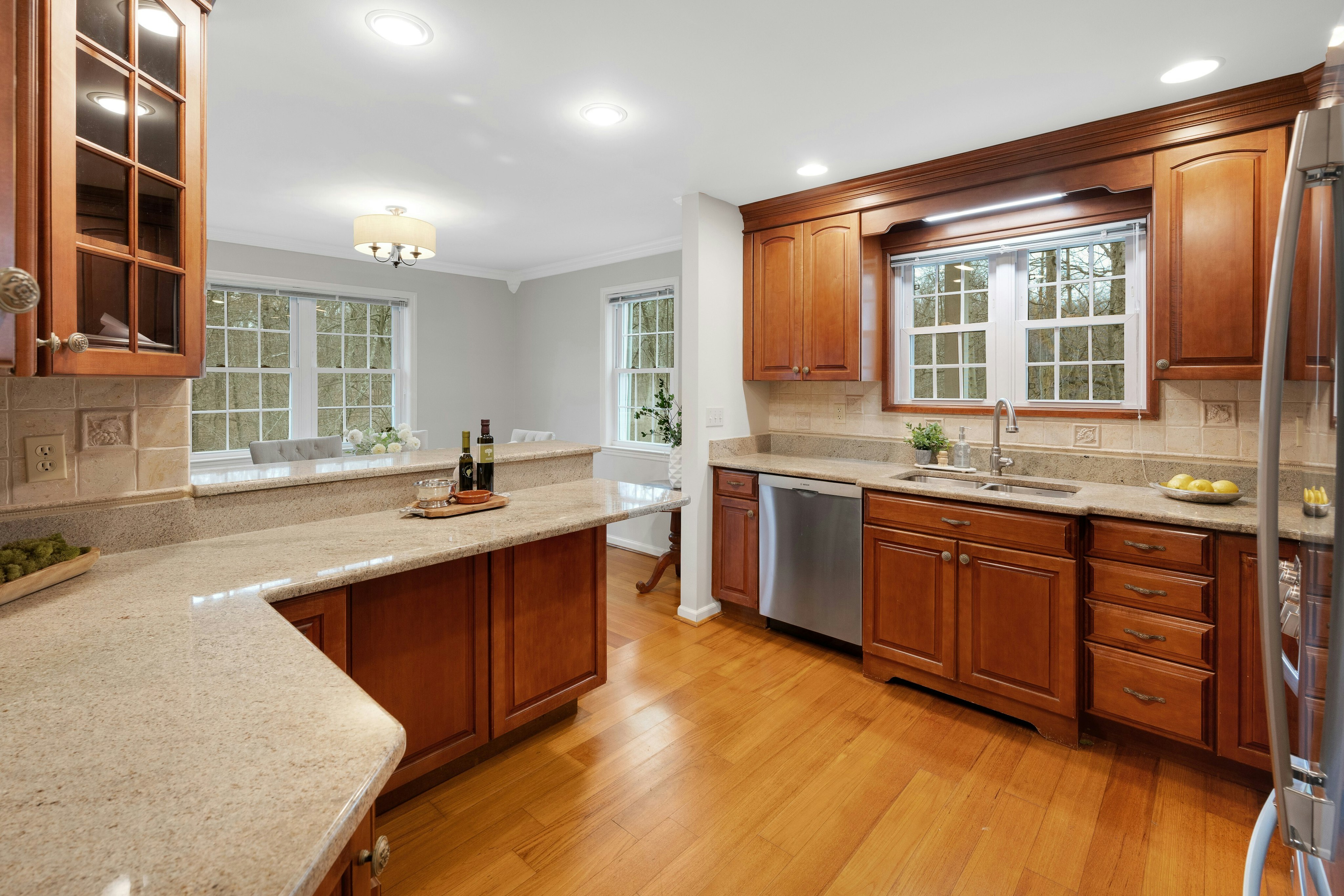 30 Coachlight Drive 