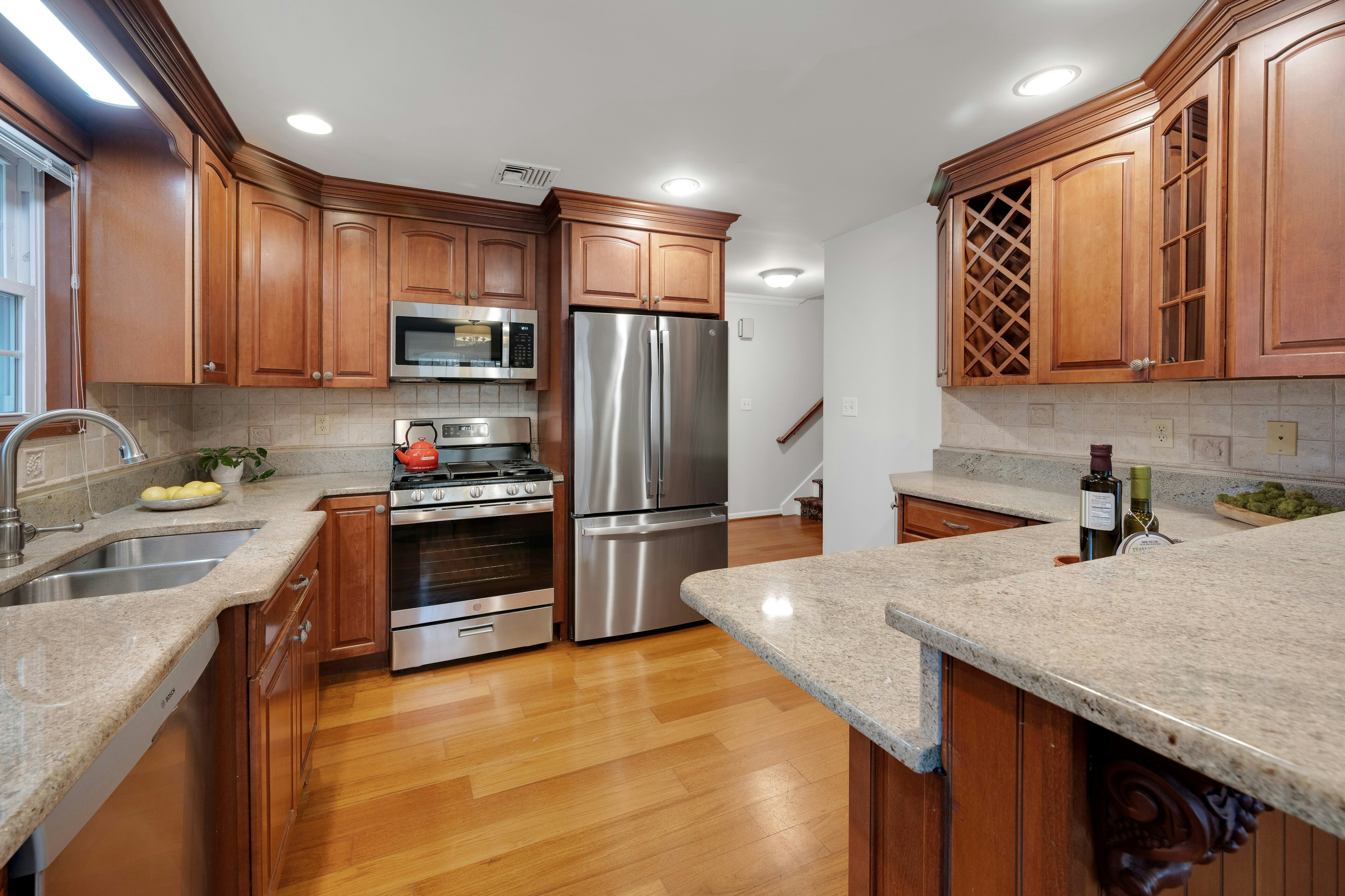30 Coachlight Drive 