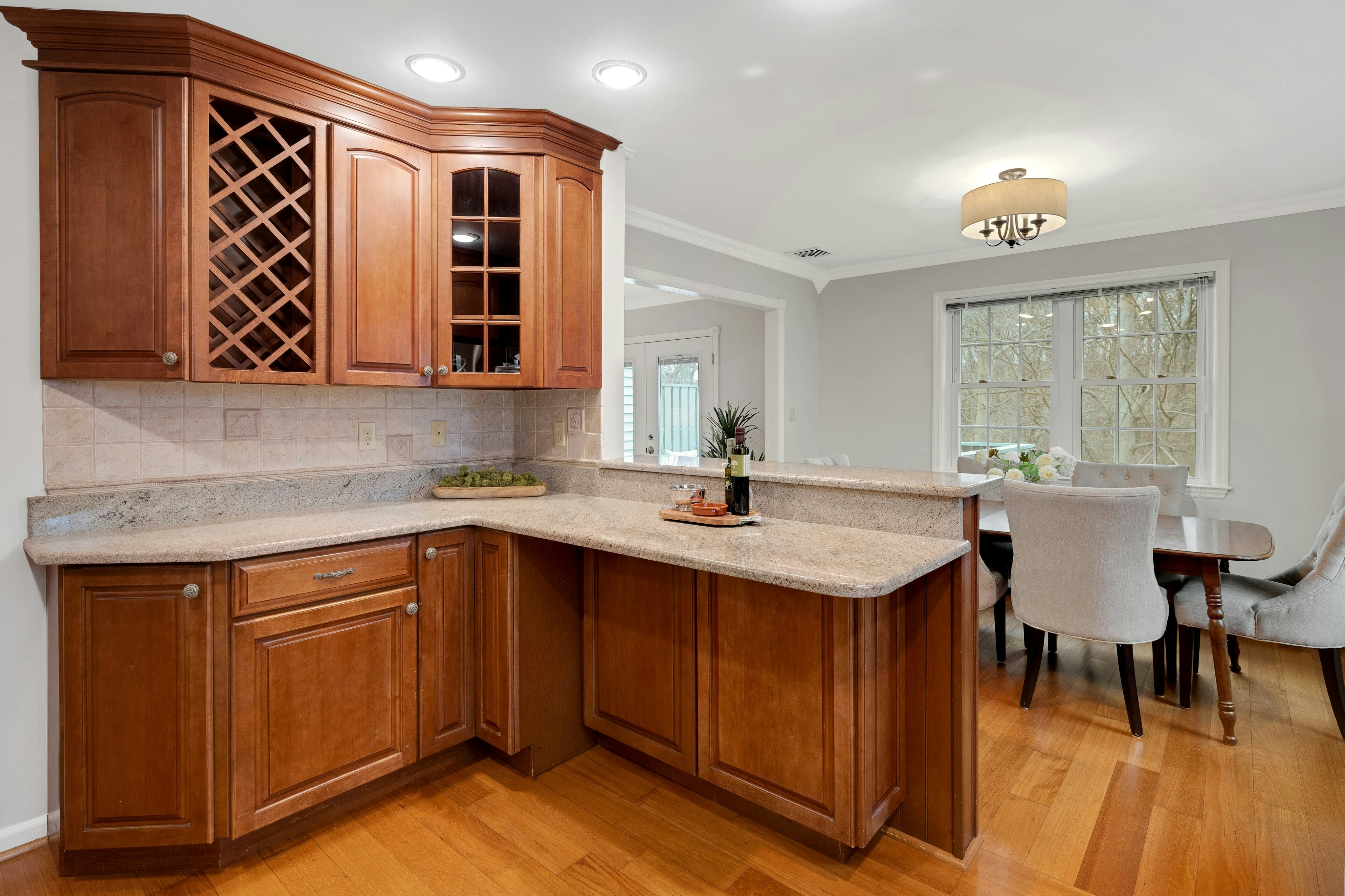 30 Coachlight Drive 