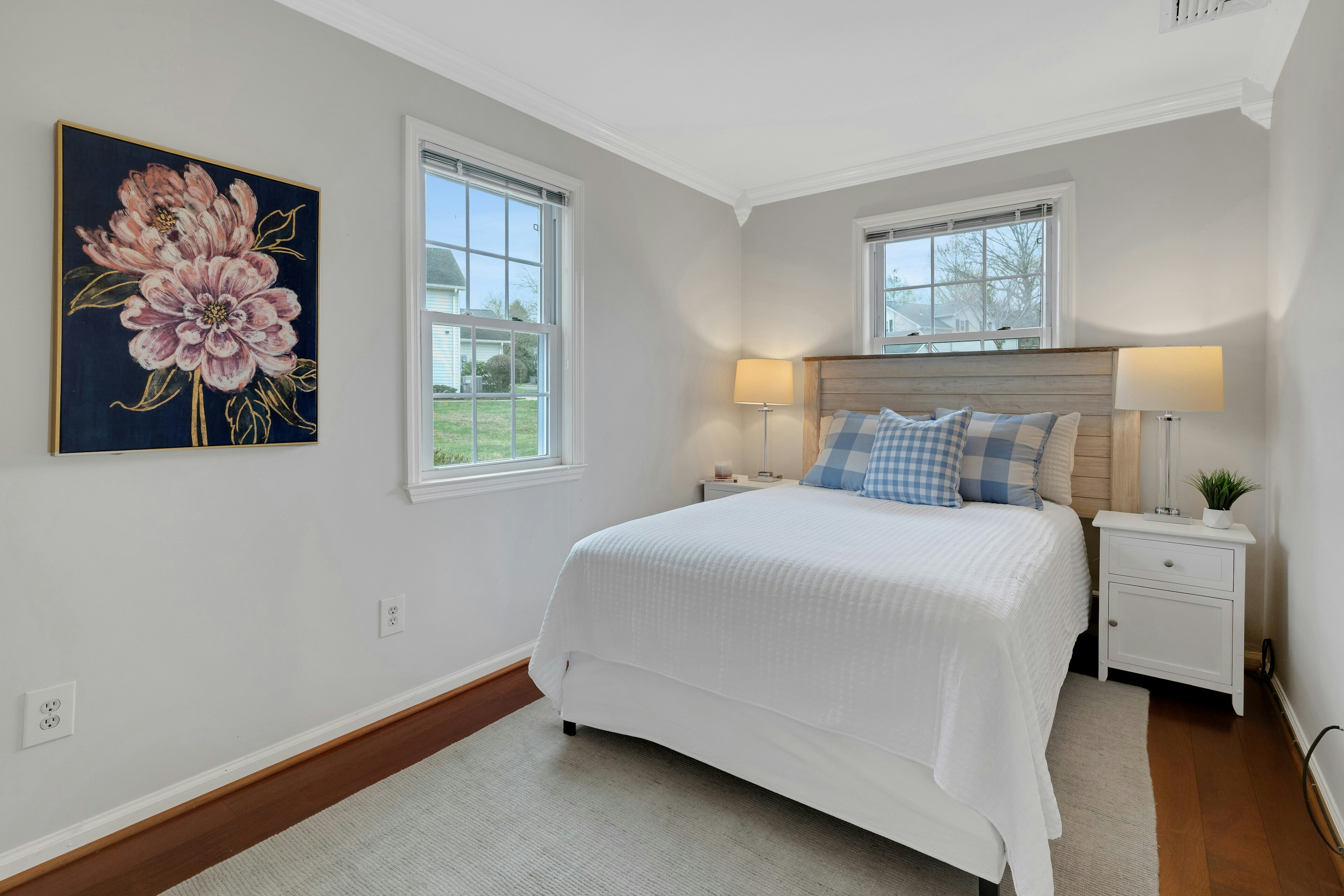 30 Coachlight Drive 