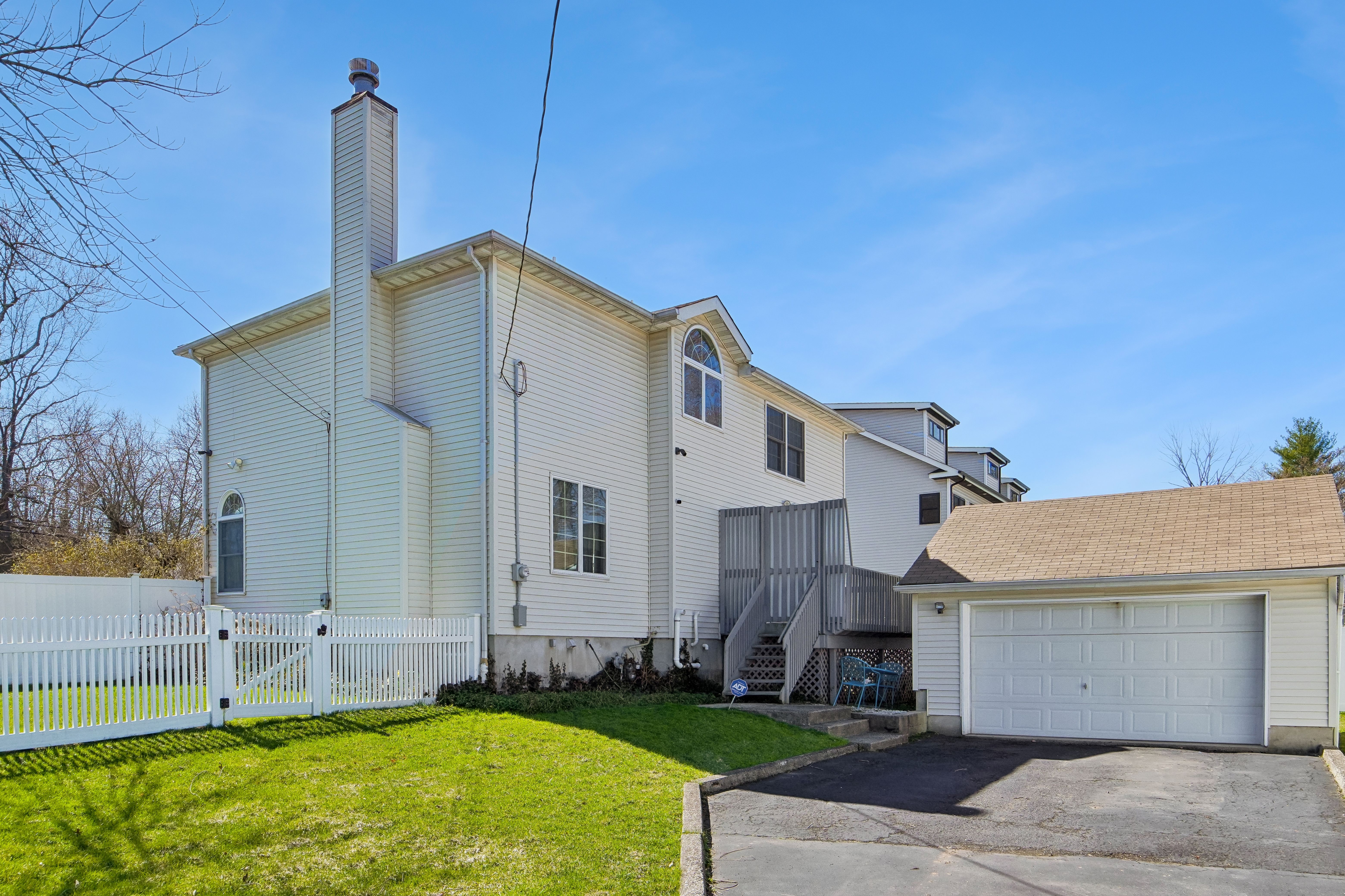 48 Marion Avenue 