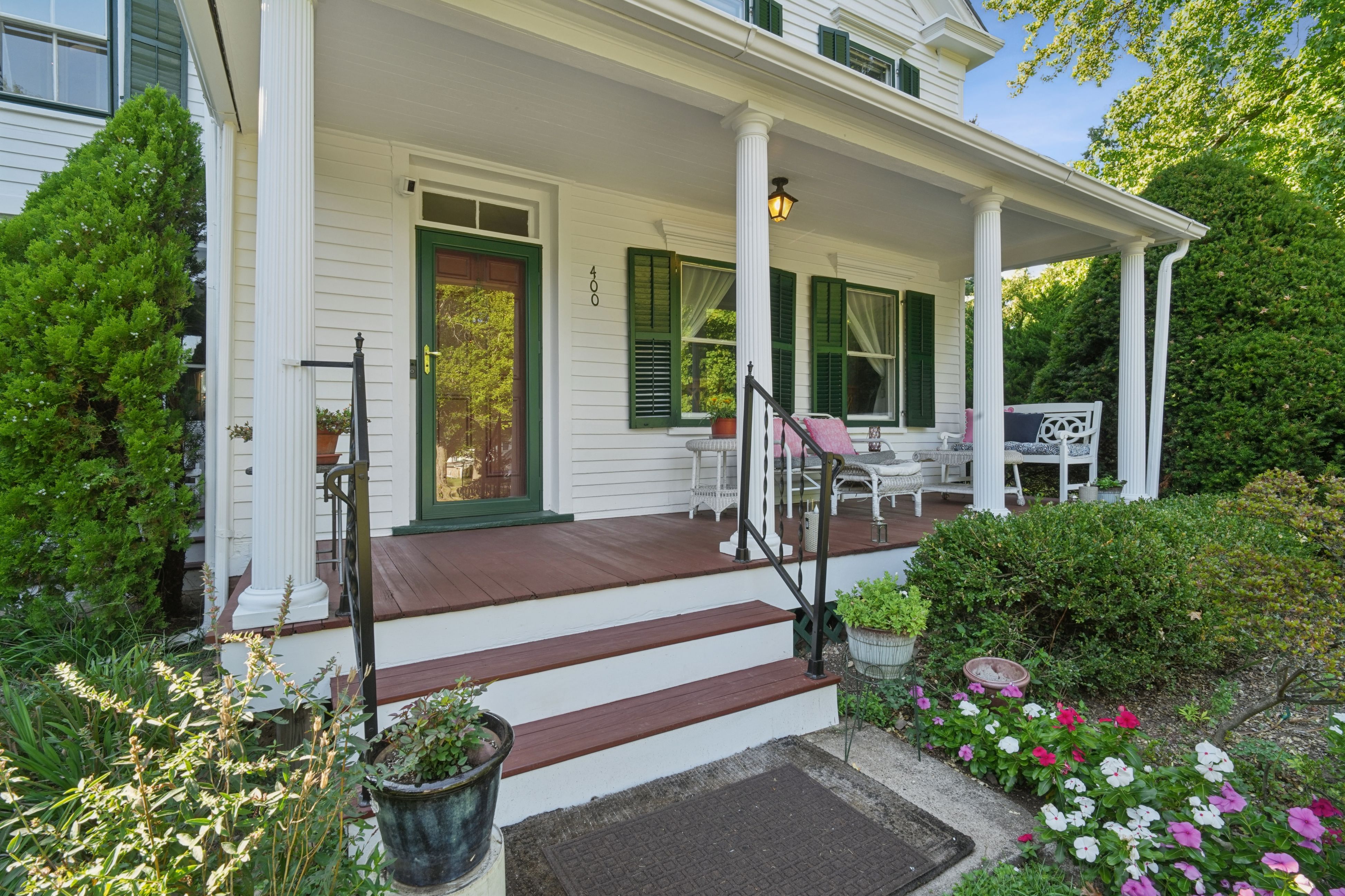400 Grove Street 
