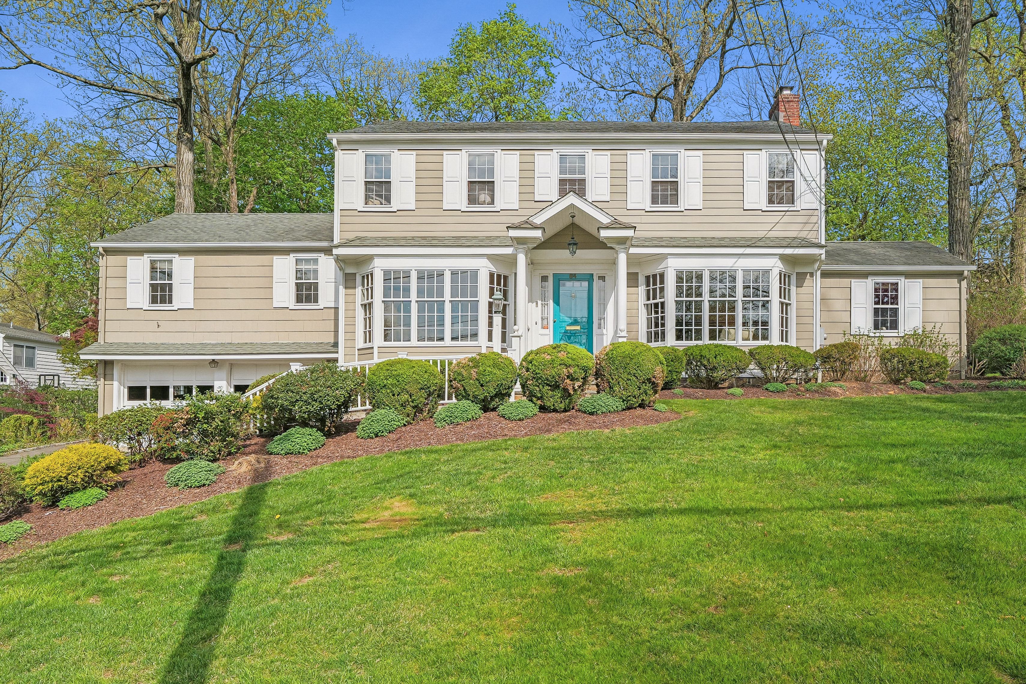 84 Pine Grove Avenue 